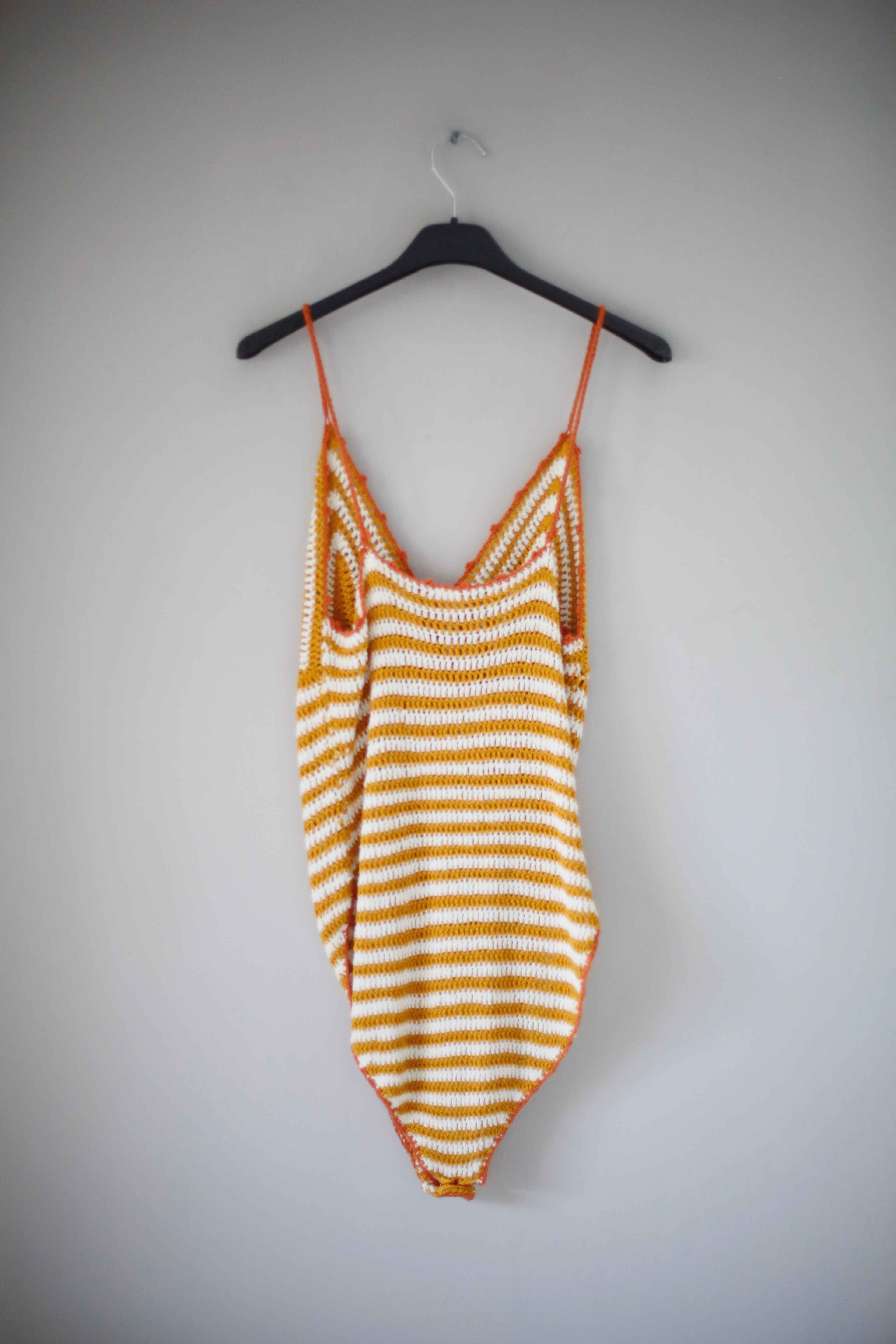 Out from under Badeanzug gestrickt gehäkelt 38 M orange weiß gestreift
