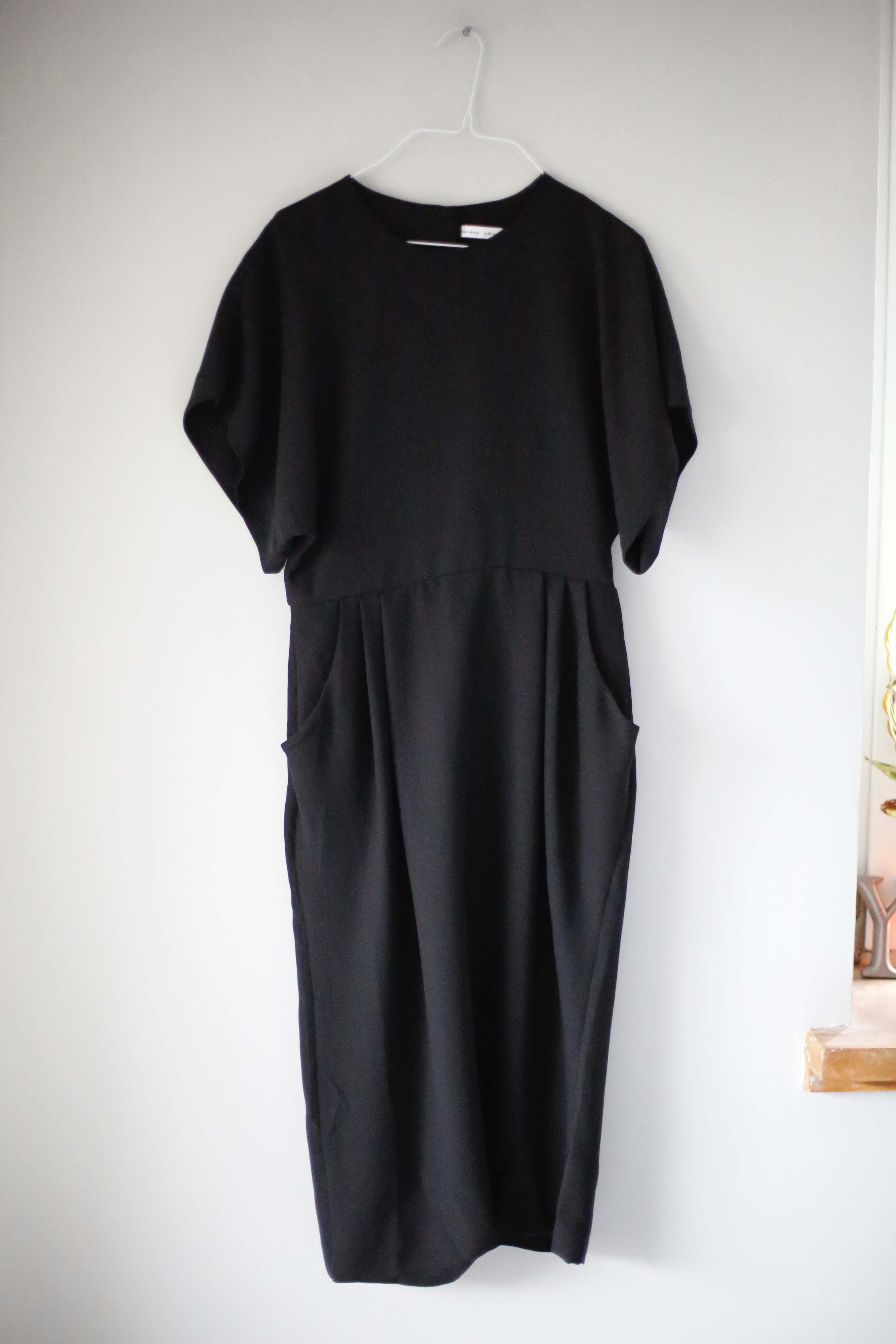 &other stories Kleid schwarz basic einfarbig 38 M Midi Midikleid Rückenausschnitt