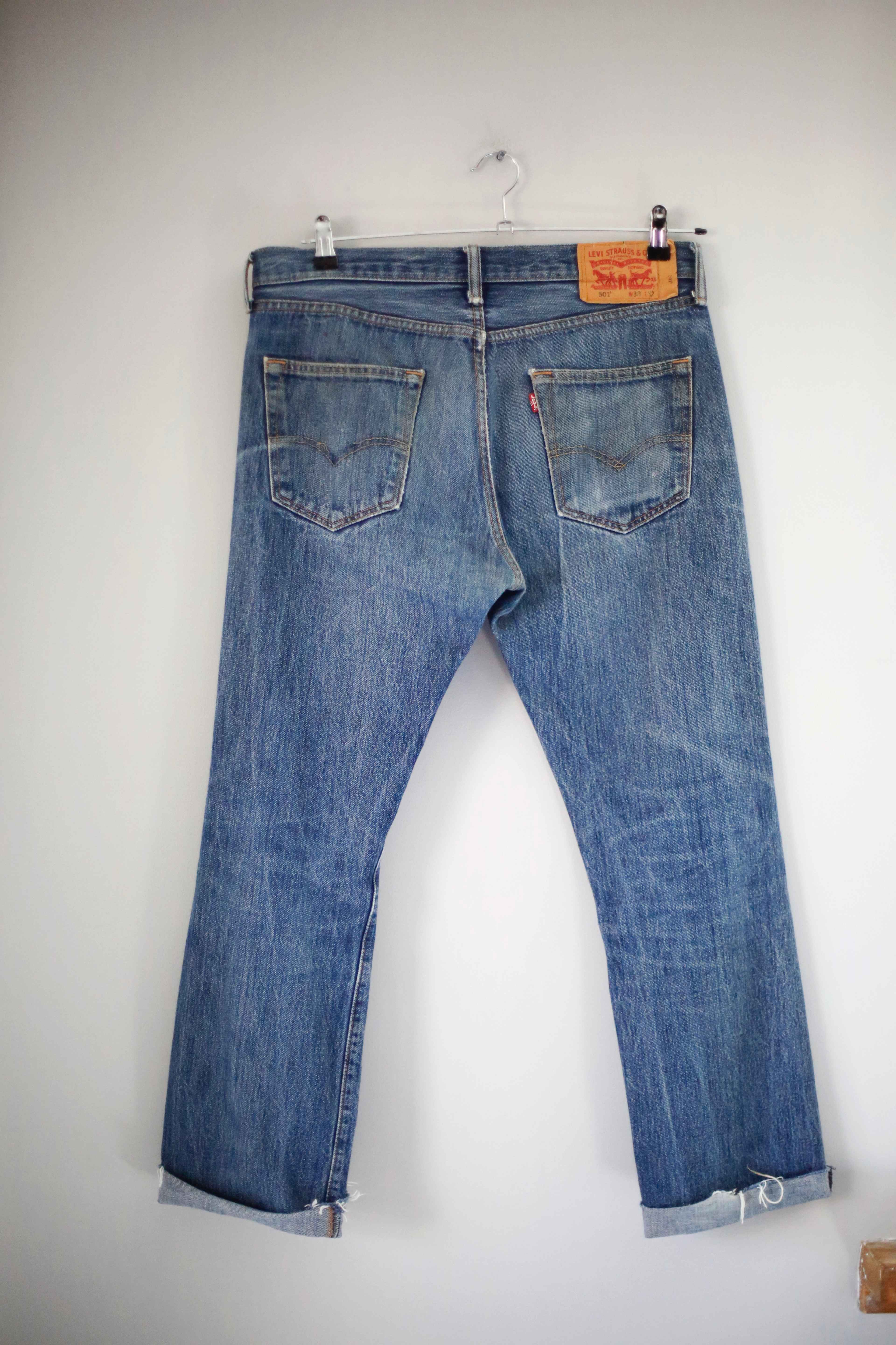 Levis Jeans Hose dunkelblau straight leg W33 L32 washed