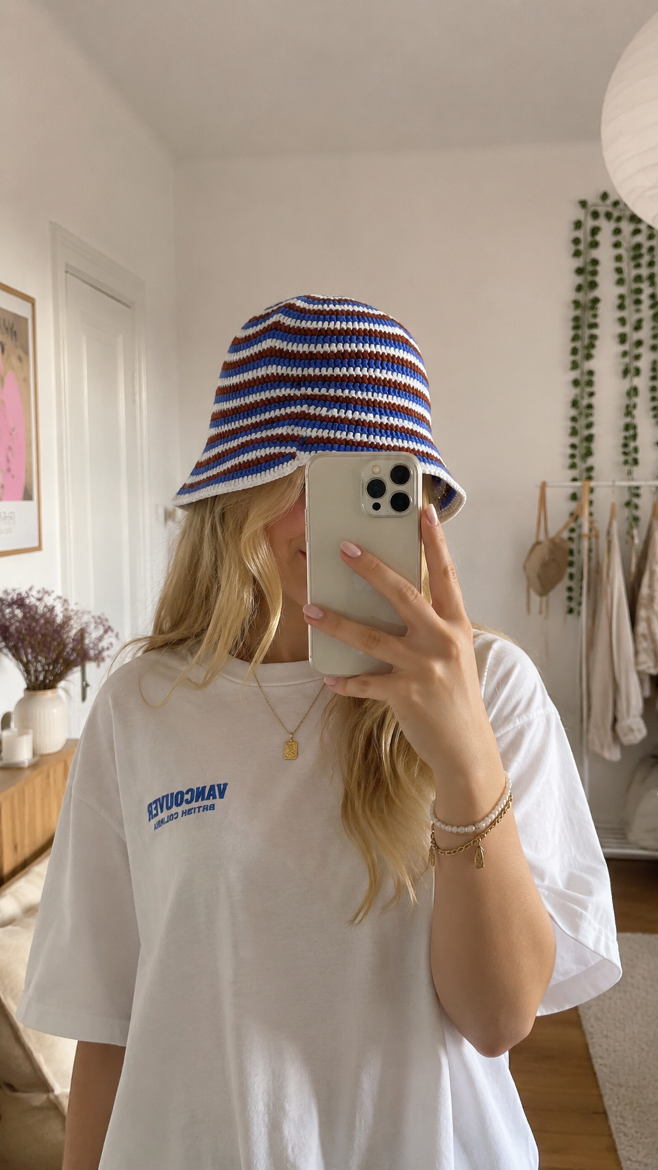Crocket Hat gehäkelte Mütze Kappe blau weiß braun gestreift Beanie