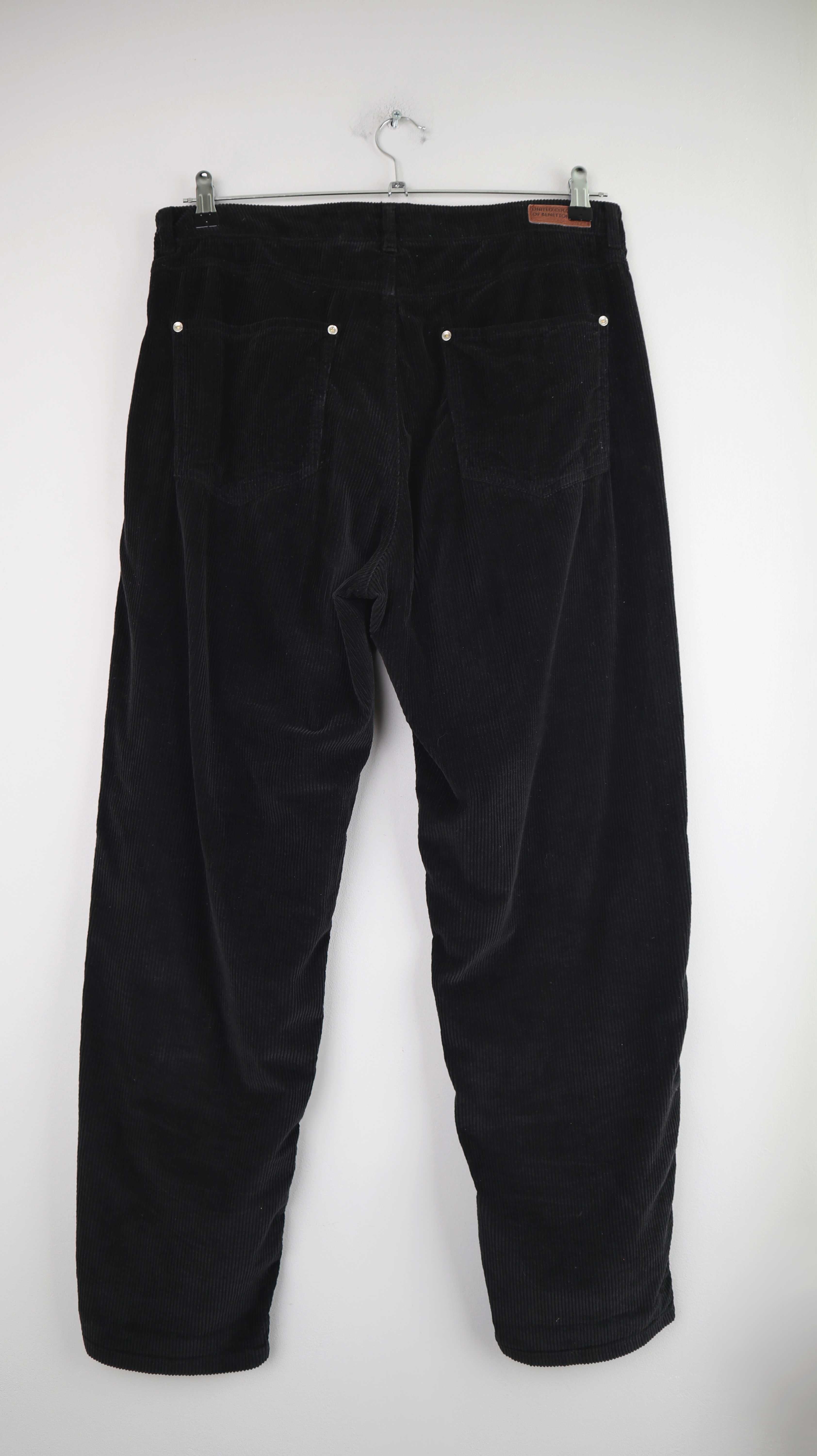 United Colors of Benetton Hose schwarz Cordhose 40 L straight leg Cord