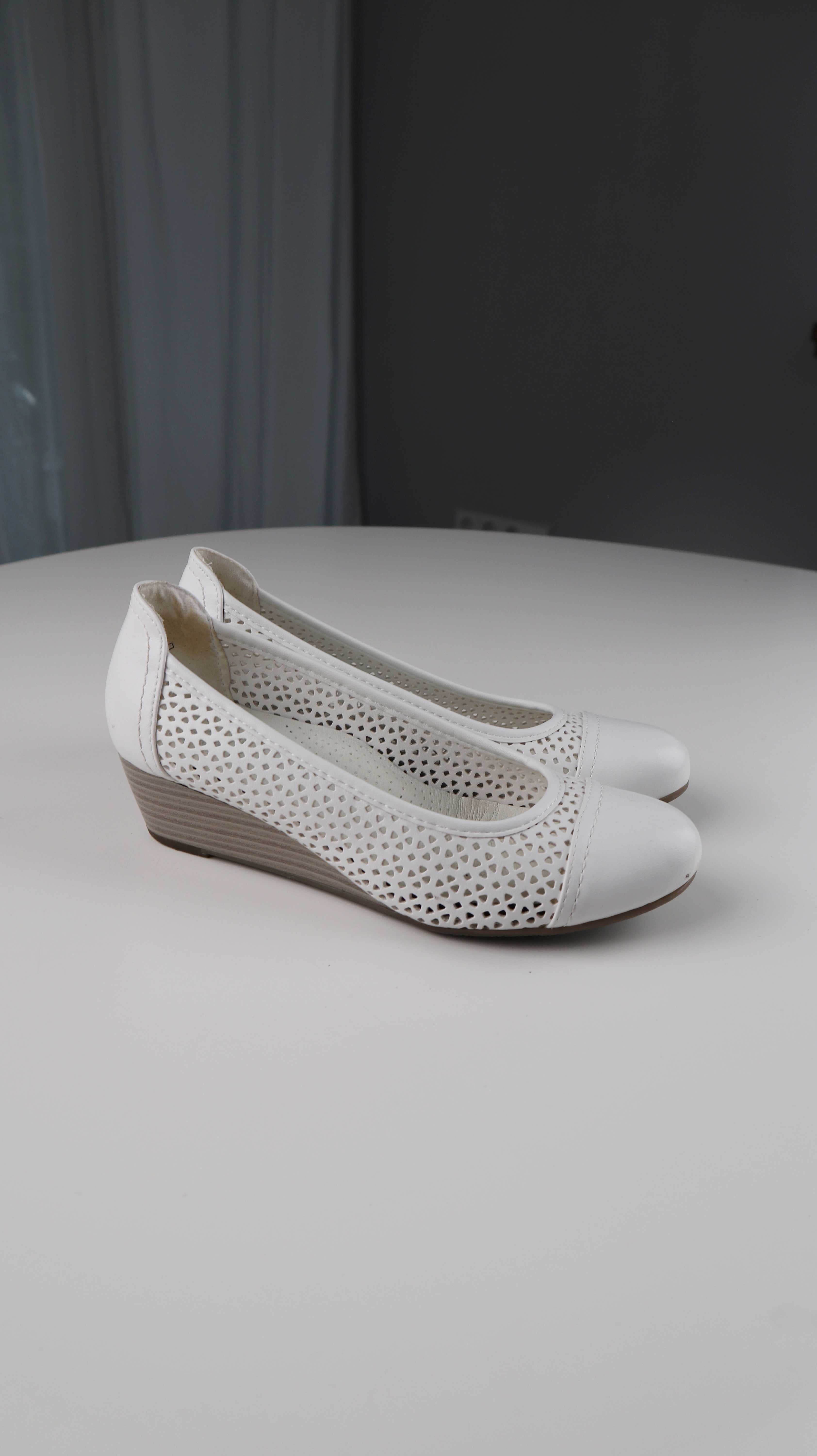 Schuhe weiß easy street 4 37 Ballerinas Wedges