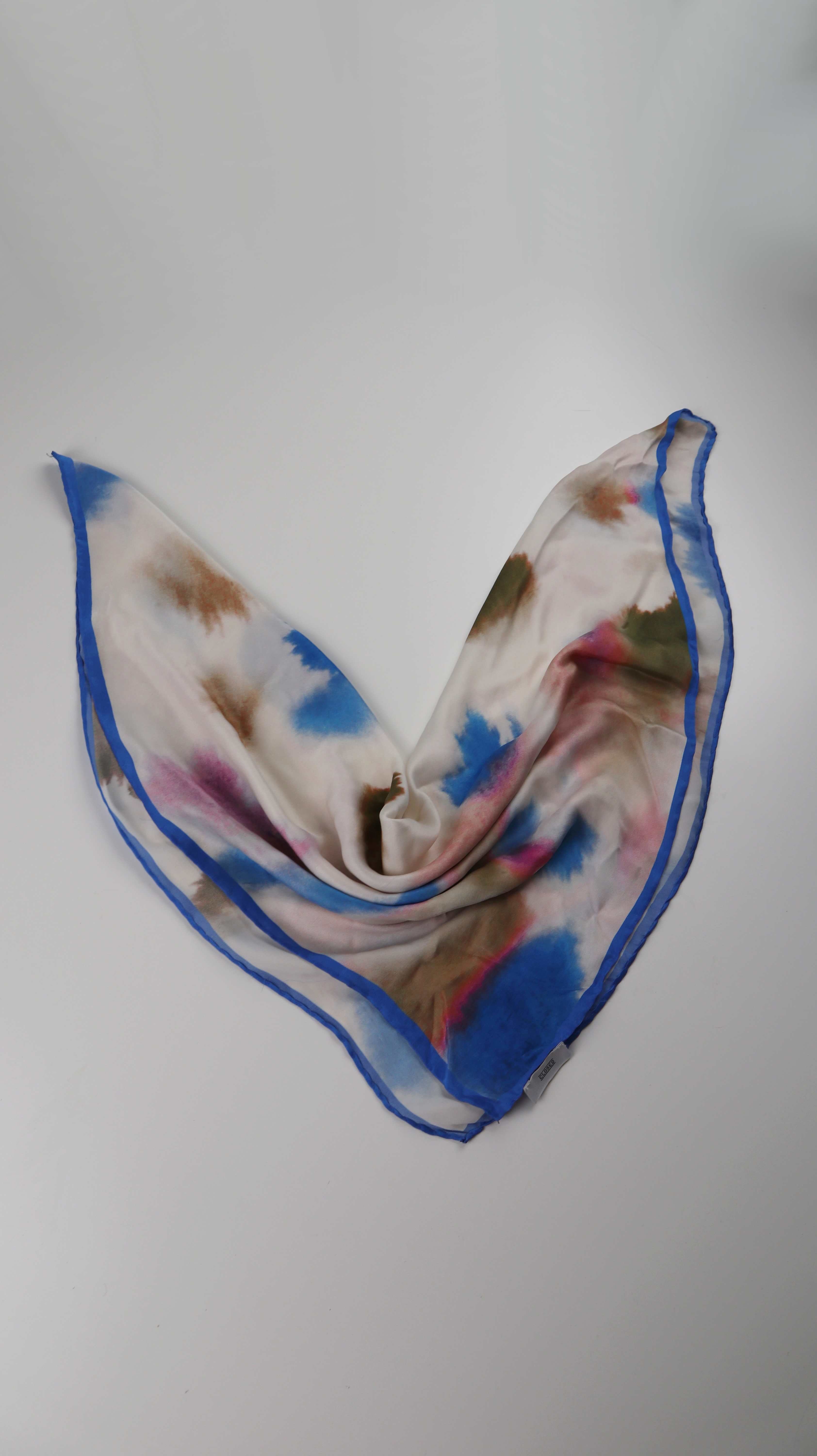 Closed Schal Tuch Seidentuch bunt blau Pastell Farben Halstuch