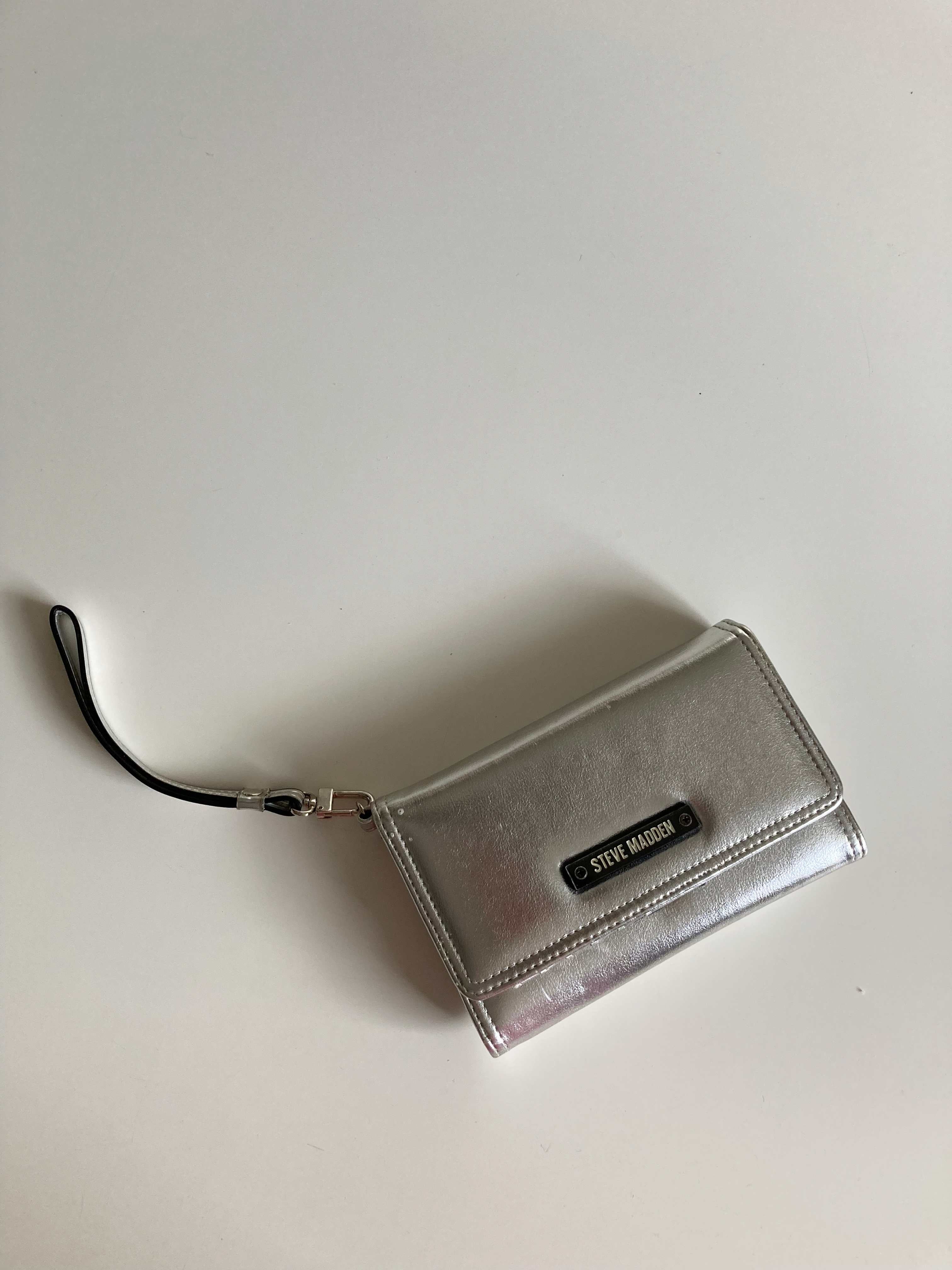 Steve Madden Portemonnaie Geldbörse Silber Etui Metallic Silber