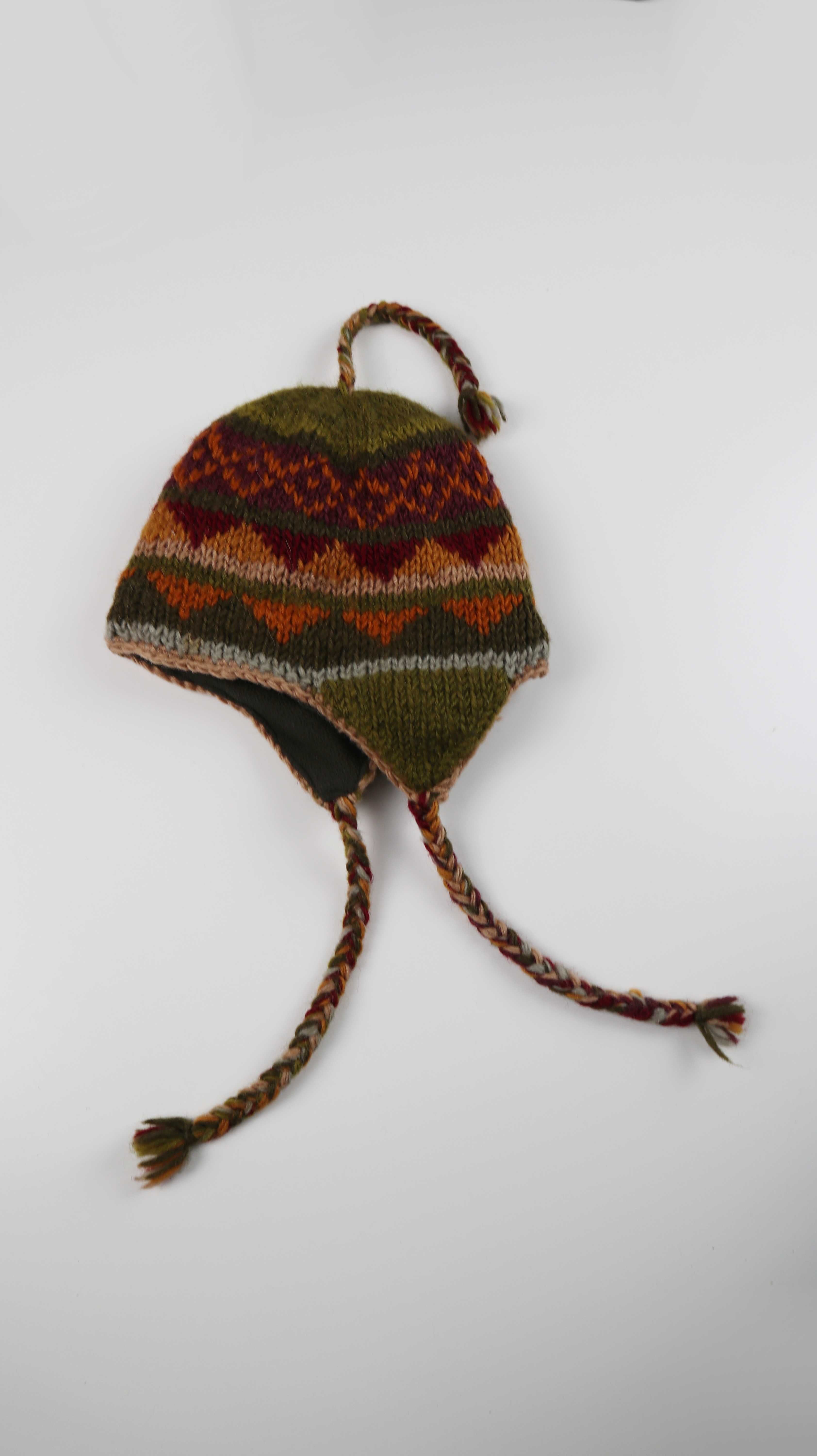 Mütze Wollmütze Made in Nepal Bommelmütze grün orange Beanie