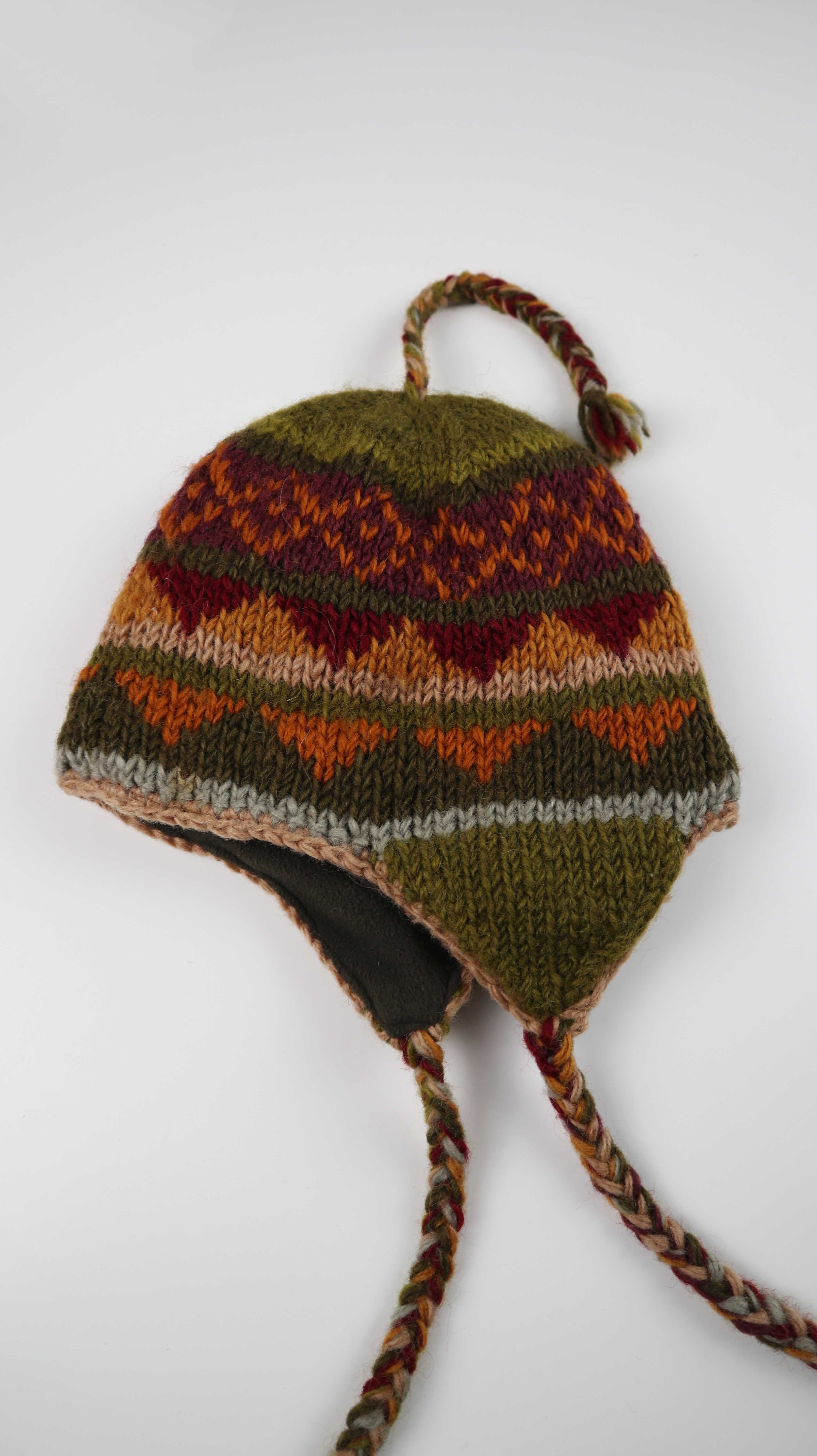 Mütze Wollmütze Made in Nepal Bommelmütze grün orange Beanie