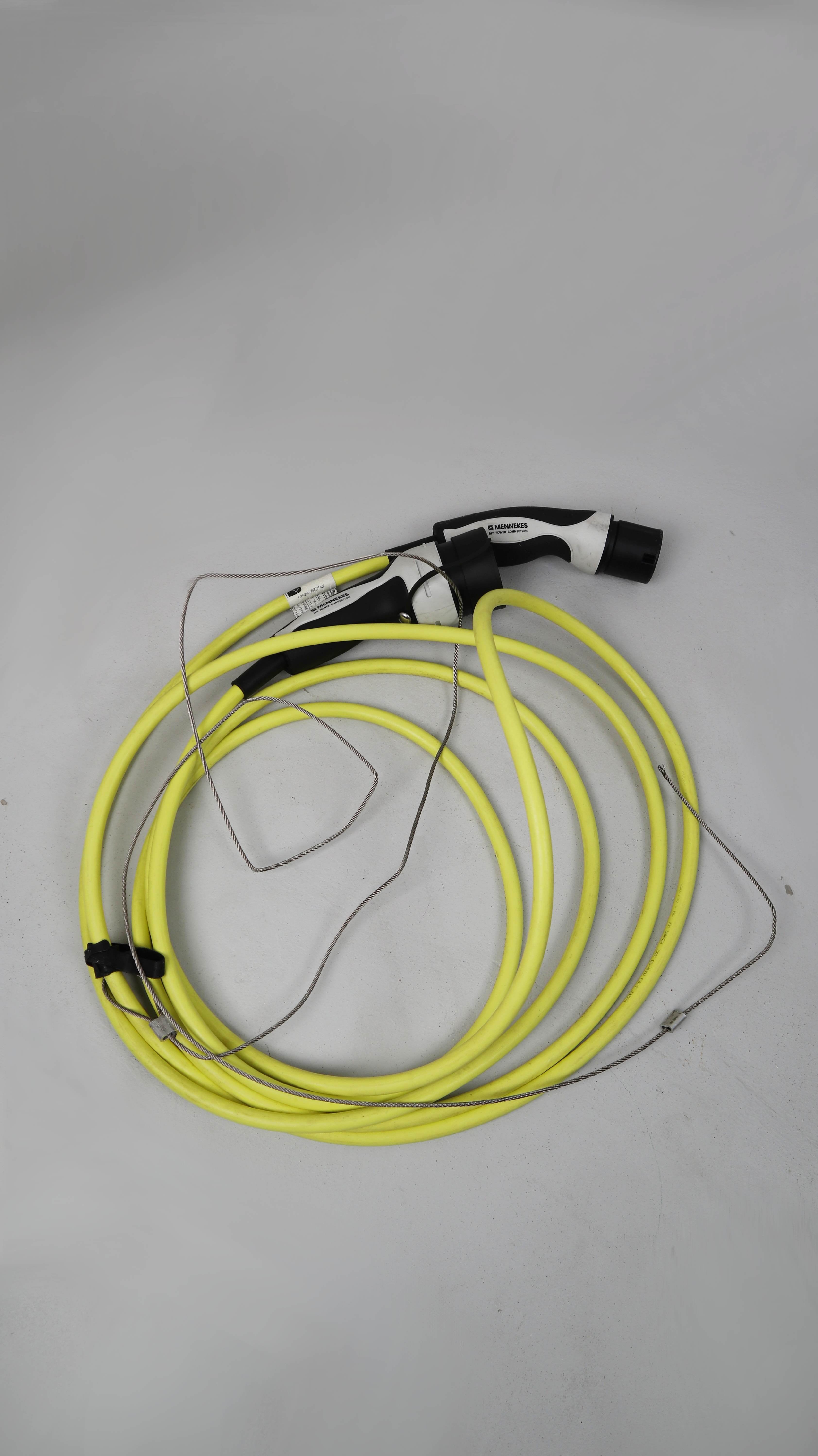 Mennekes Ladekabel Mode 3 Typ 2 zu Typ 2 11 kW 3-phasig 20 A Gelb