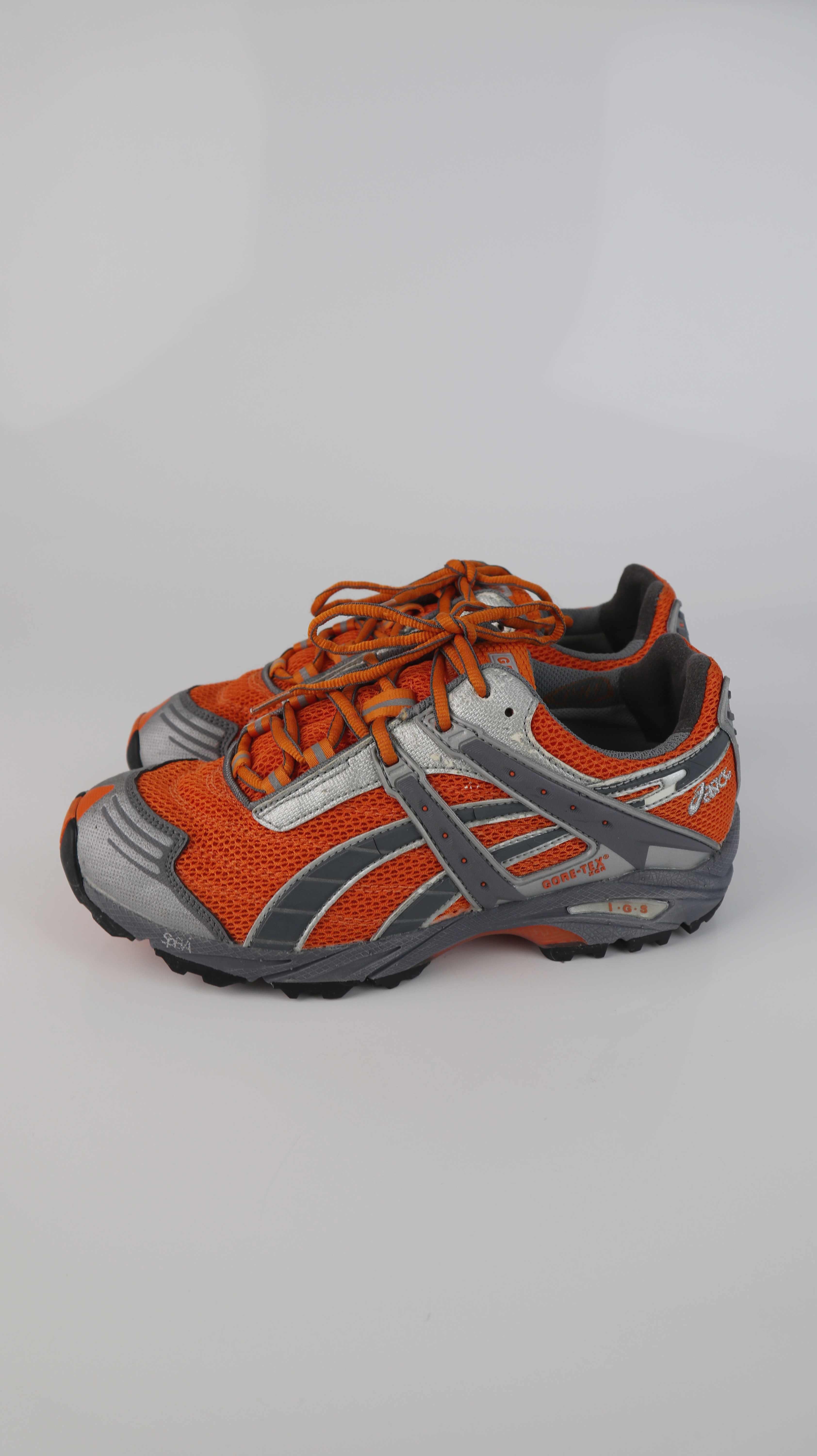 Asics Sneaker Turnschuhe orange grau 39,5 QN677 Laufschuhe Sportschuhe Gel Undoro