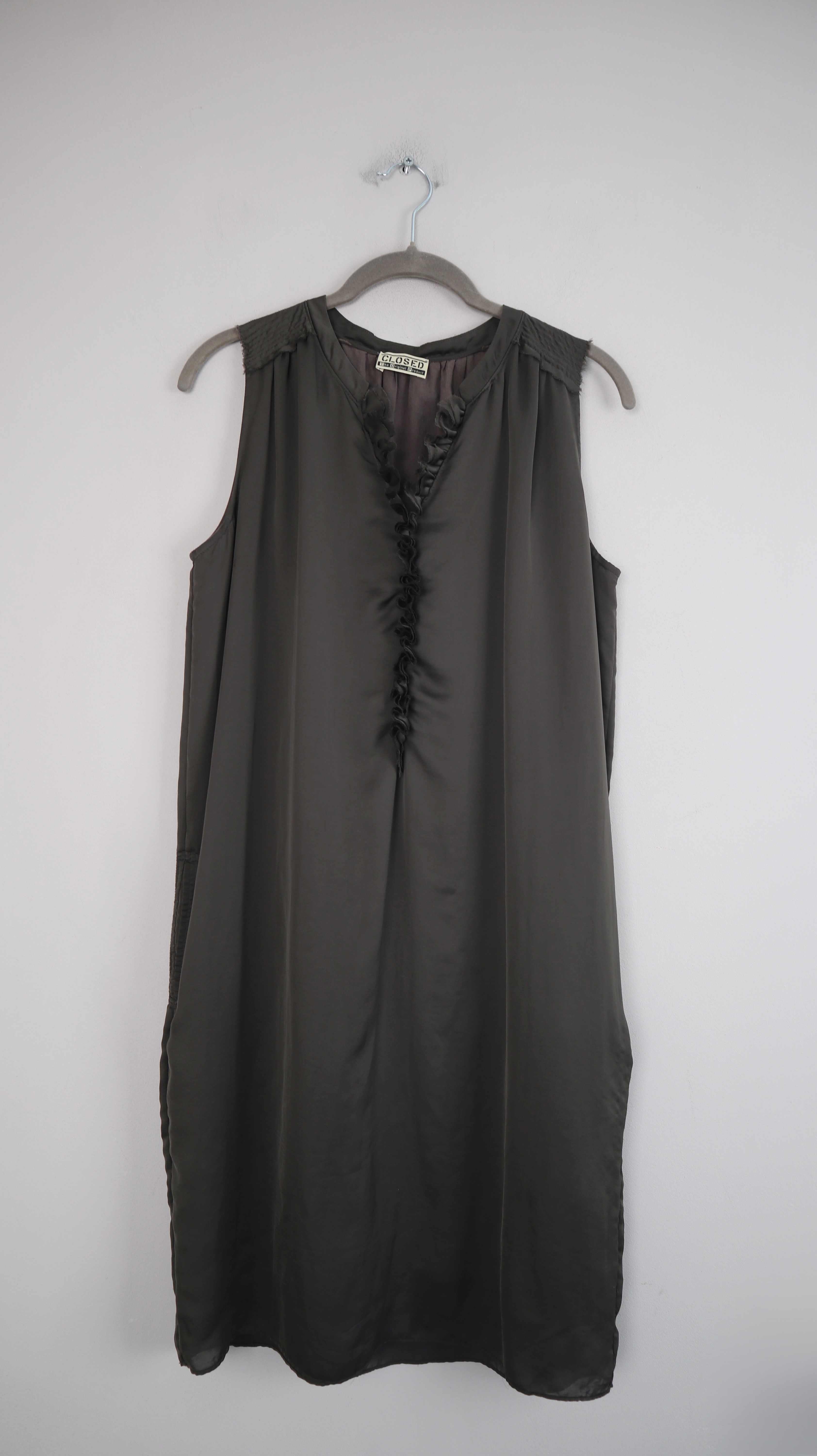 Closed Kleid Braun Midi Midikleid V-Ausschnitt S M Etuikleid Oberteil