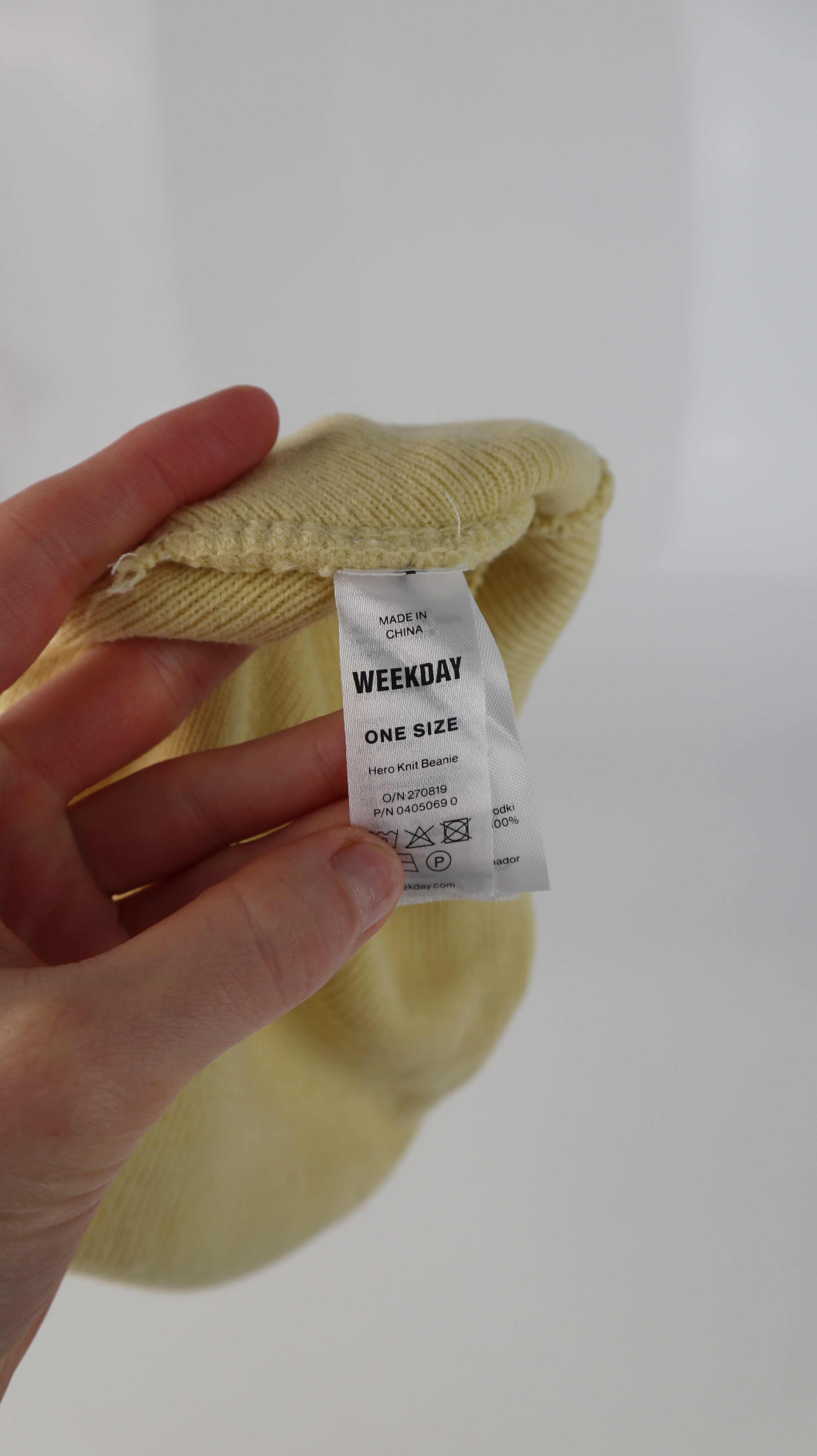 Weekday Mütze Beanie Gelb blassgelb hellgelb onesize