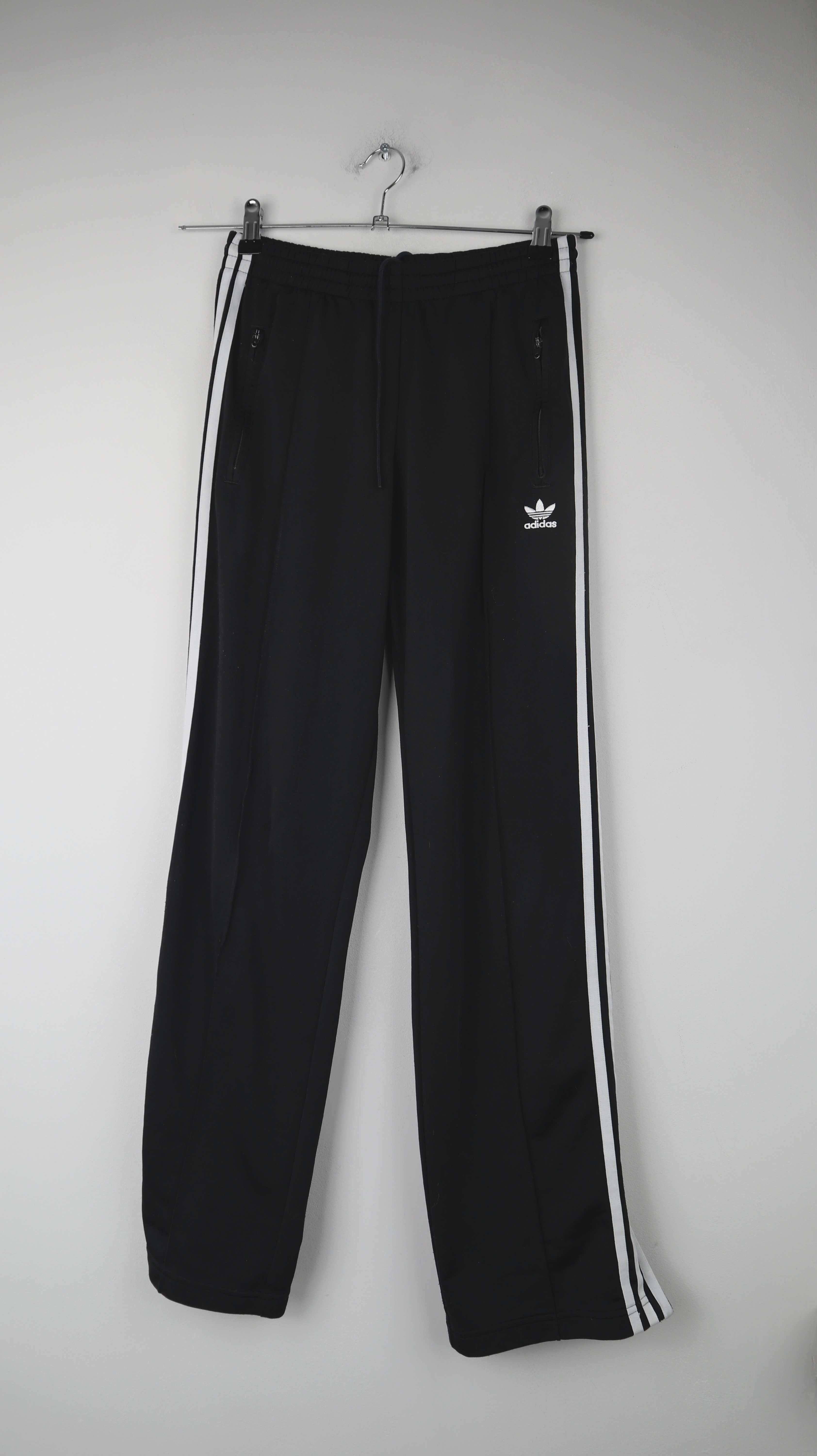 Adidas Hose Jogger schwarz 36 S Primeblue Trainigshose