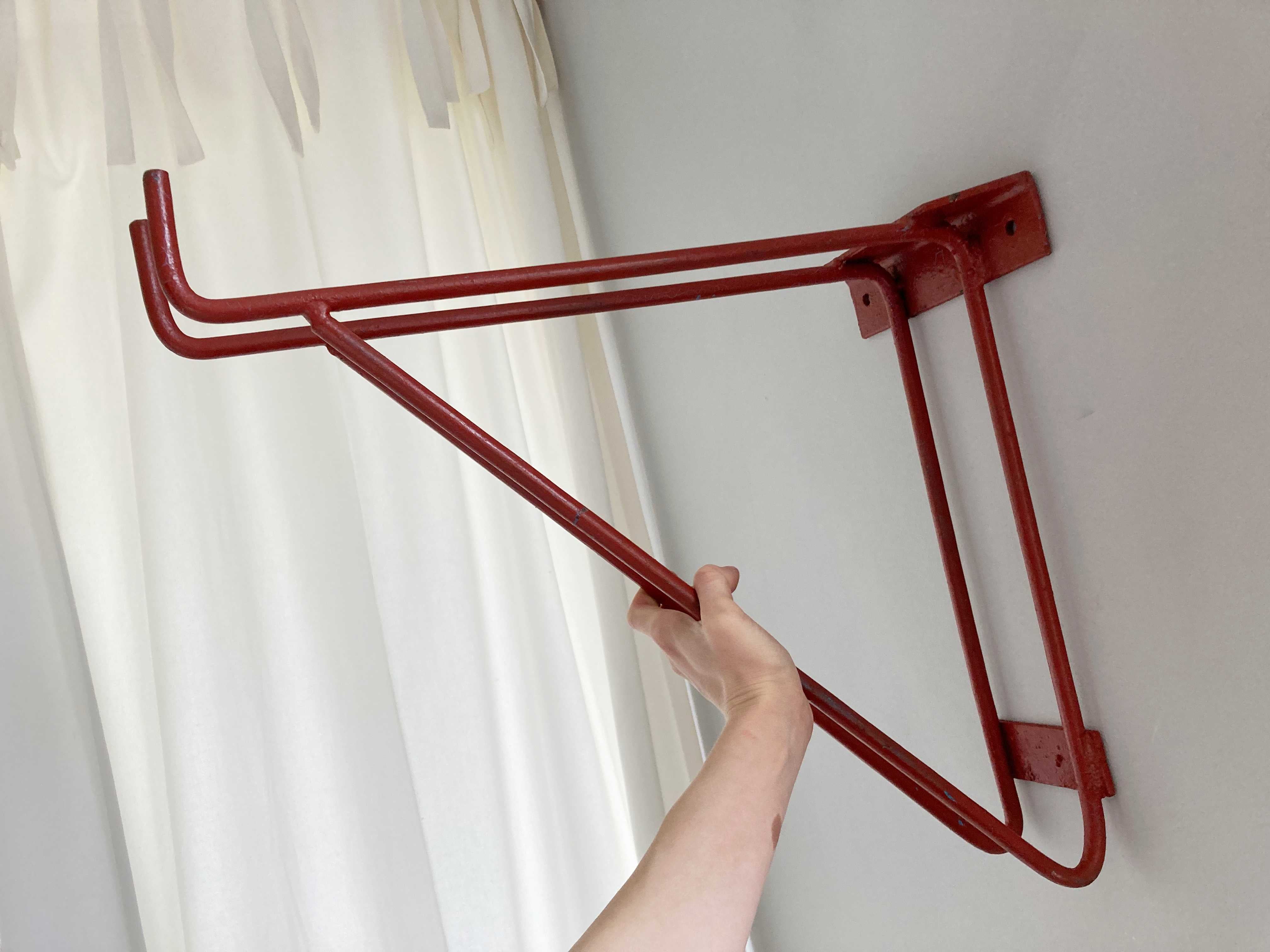 Wandhalterung Fahrrad Fahrradhalter Rennradhalter Rot Metall Metallhalter