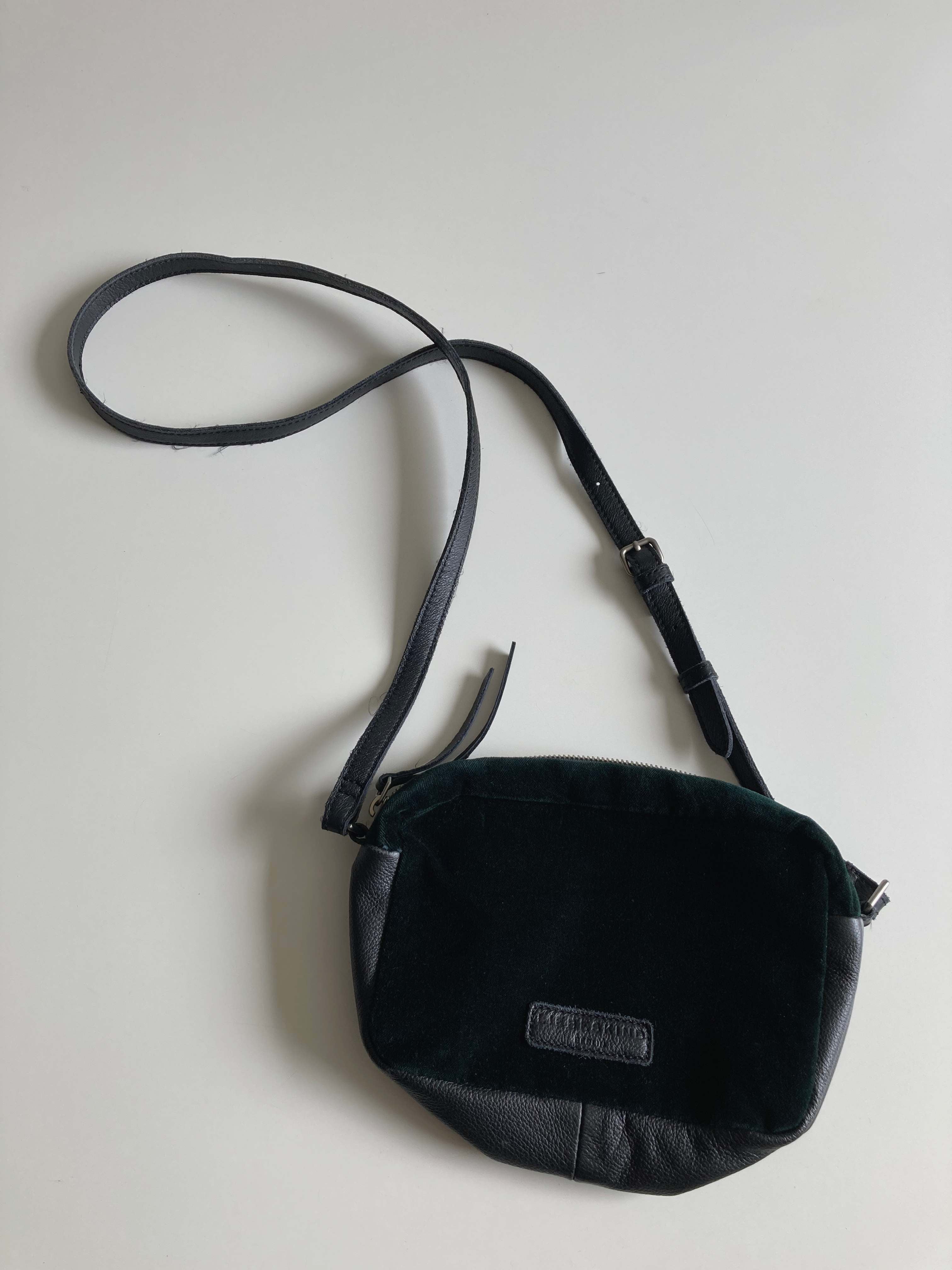 Liebeskind Berlin Tasche Umhängetasche grün Samt velvet Samttasche