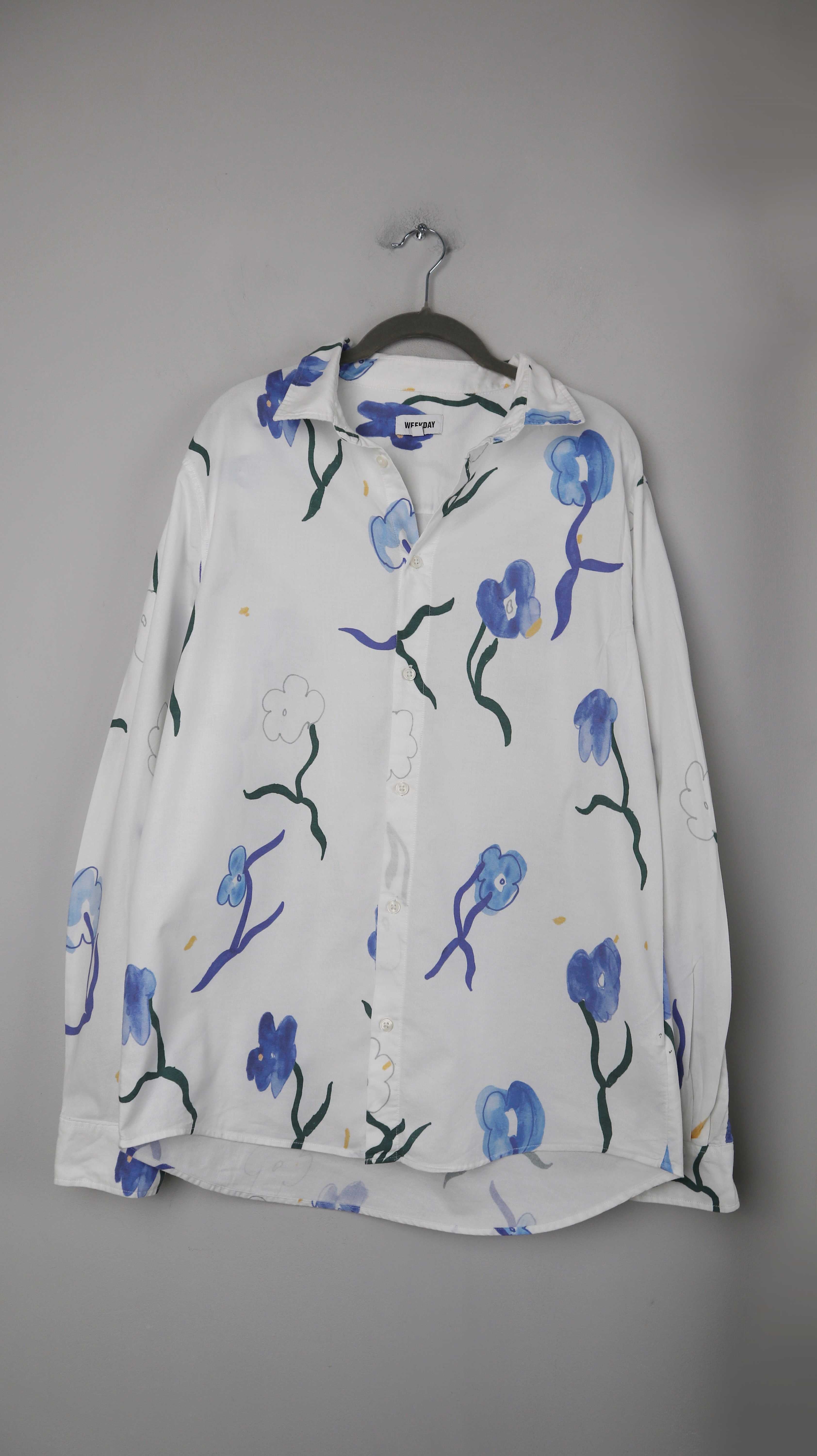 Weekday Hemd Shirt Weiß Bluse Oberteil M Blumen Muster langärmlig