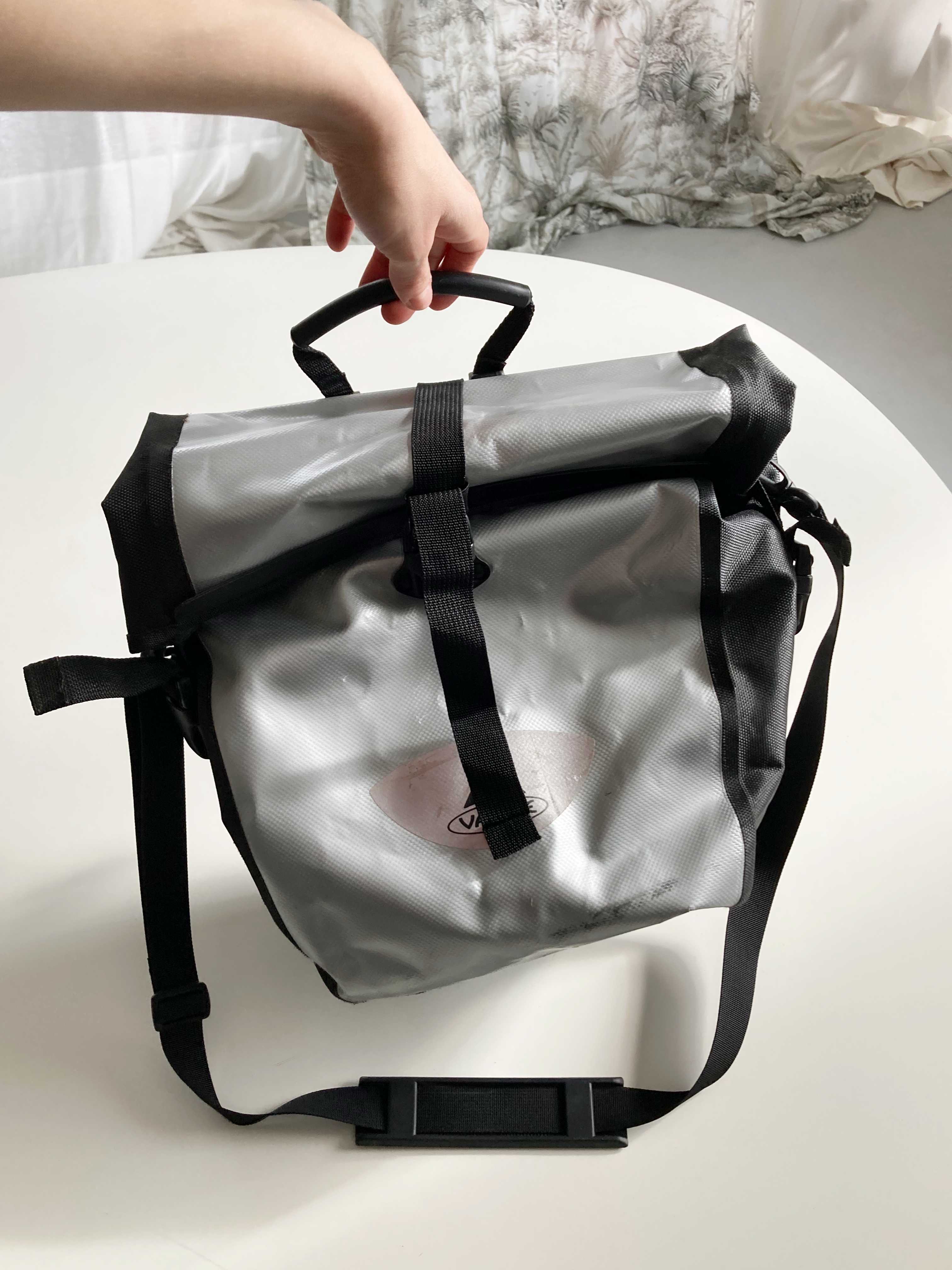 Fahrradtasche Satteltasche Vaude Silber Grau Seitentasche