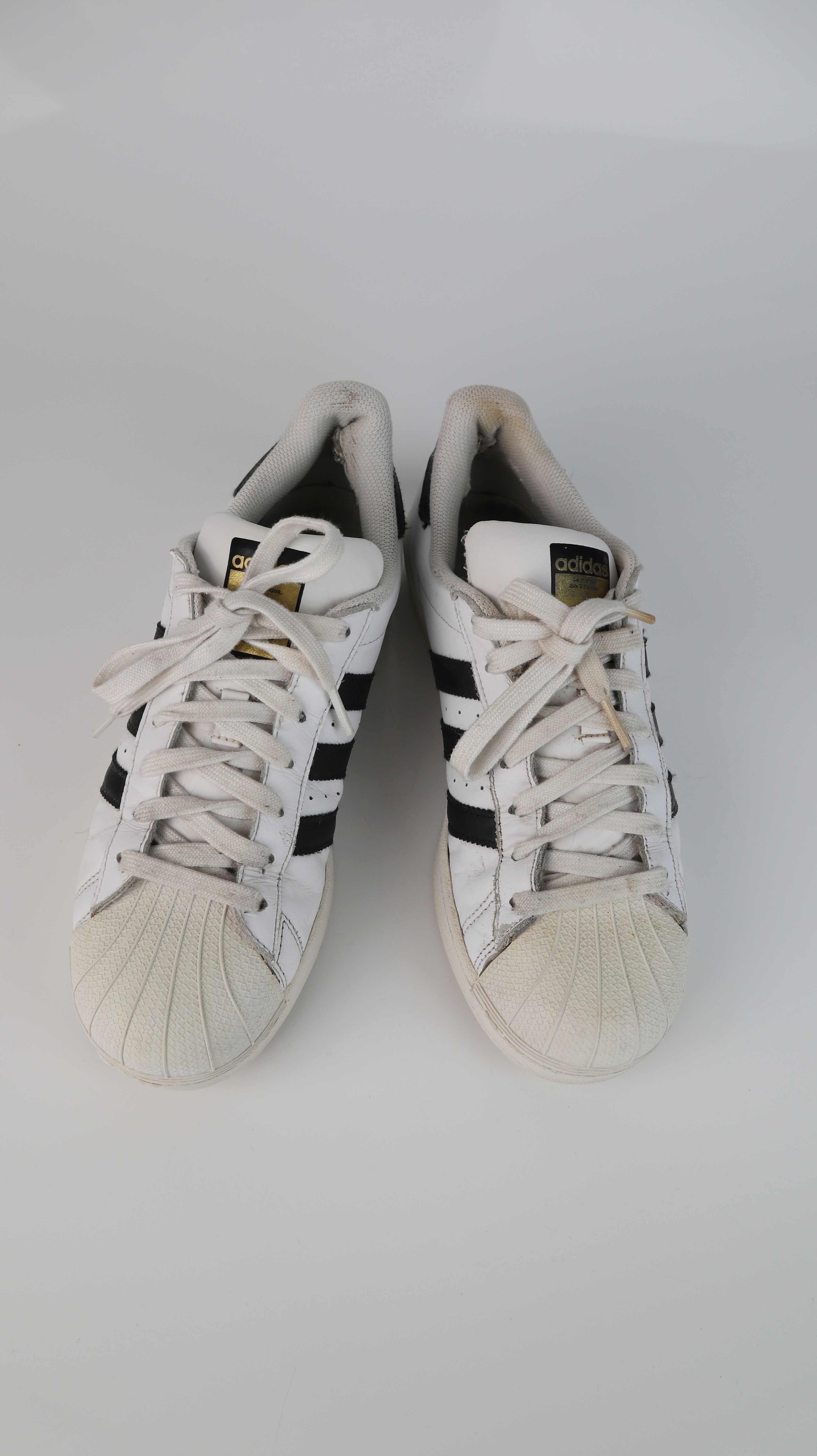 Adidas Sneaker Superstars weiß schwarz 42 Schnürer