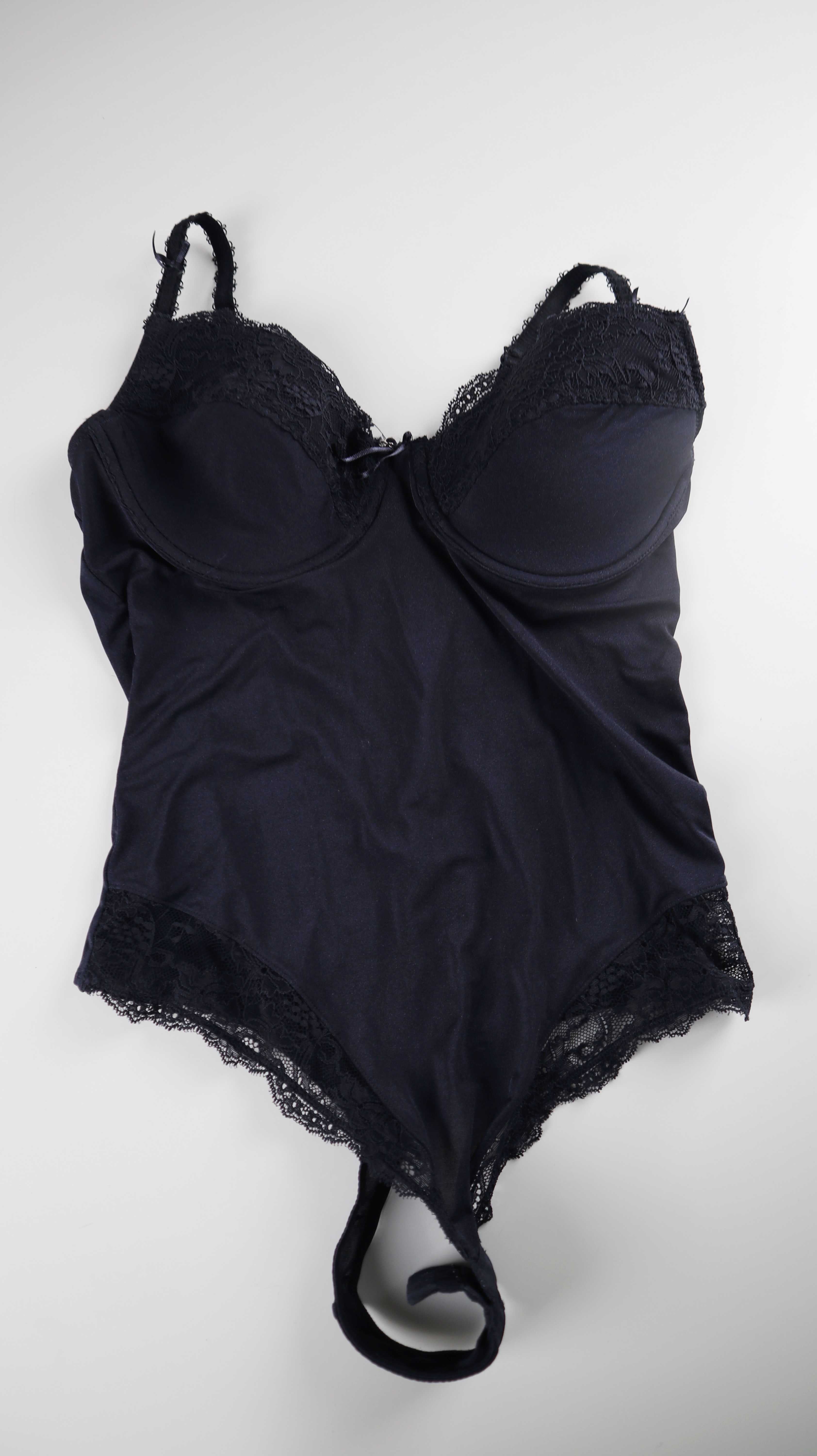 Desiree Body 80 C Dunkelblau BH Einteiler Blau Spitze