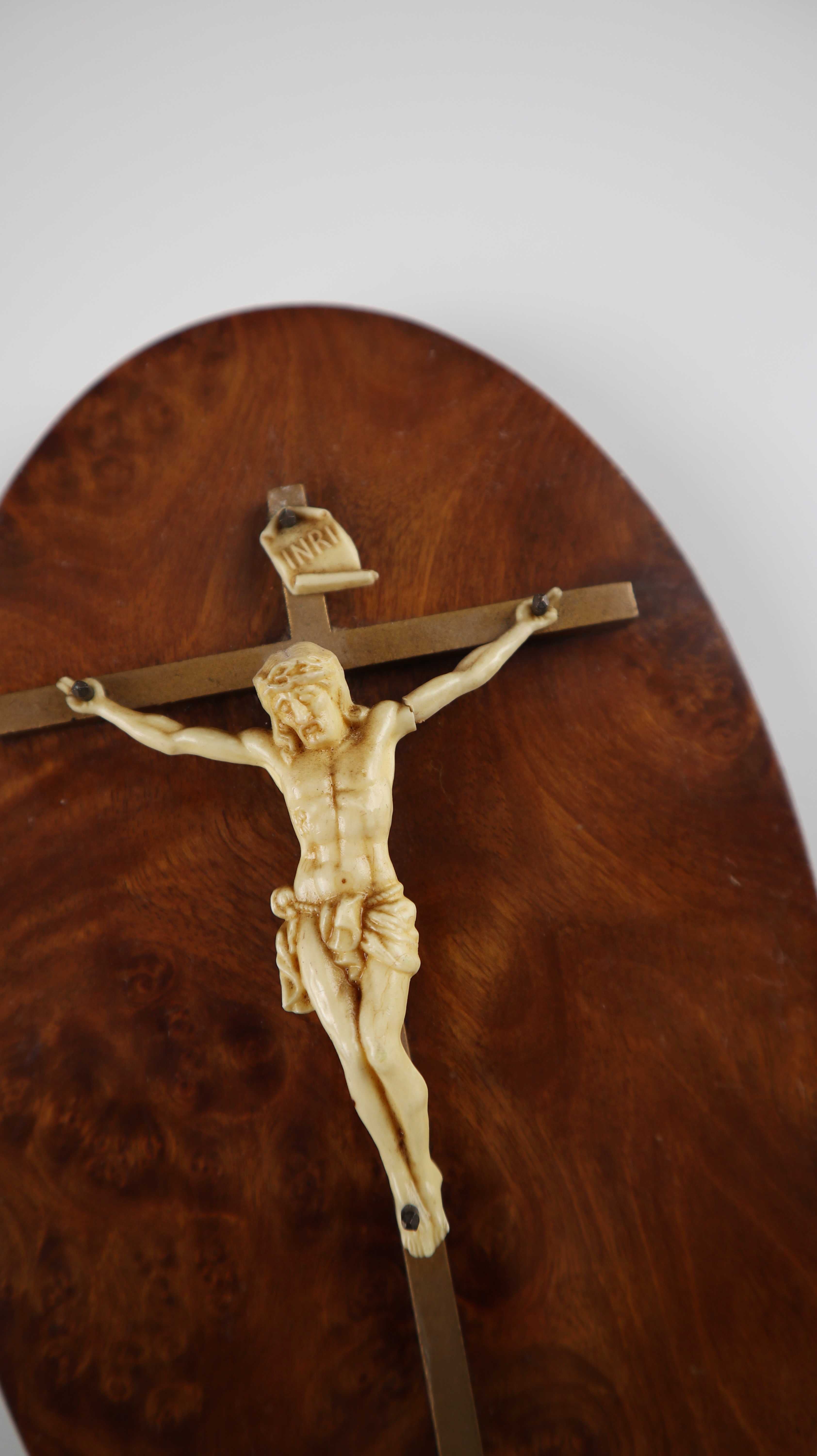 Kruzifix braun Kirschholz Elfenbein Oval rund französisch Frankreich