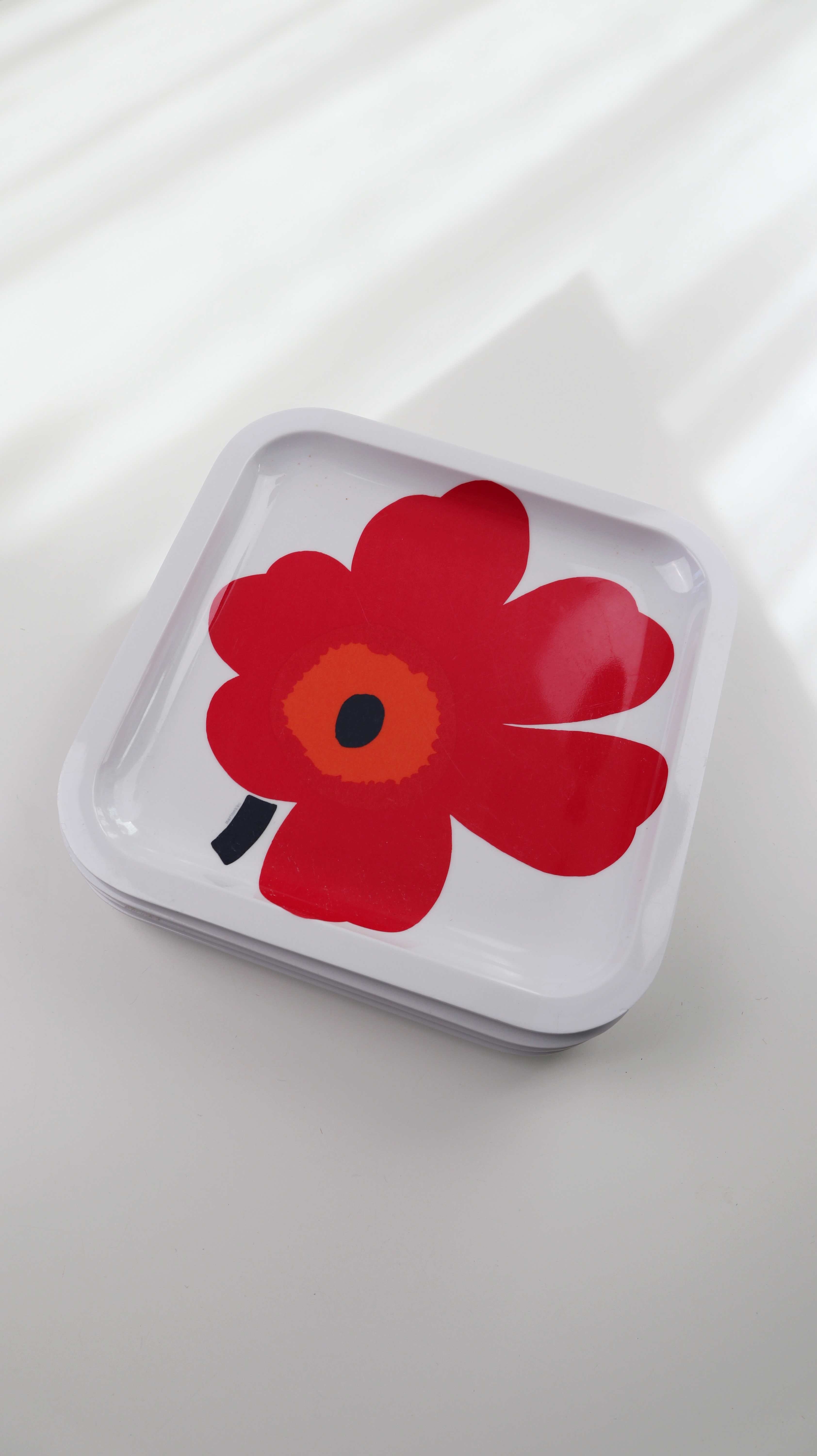 Marimekko Teller Kunststoffteller Set 4 Stück rot Outdoorteller