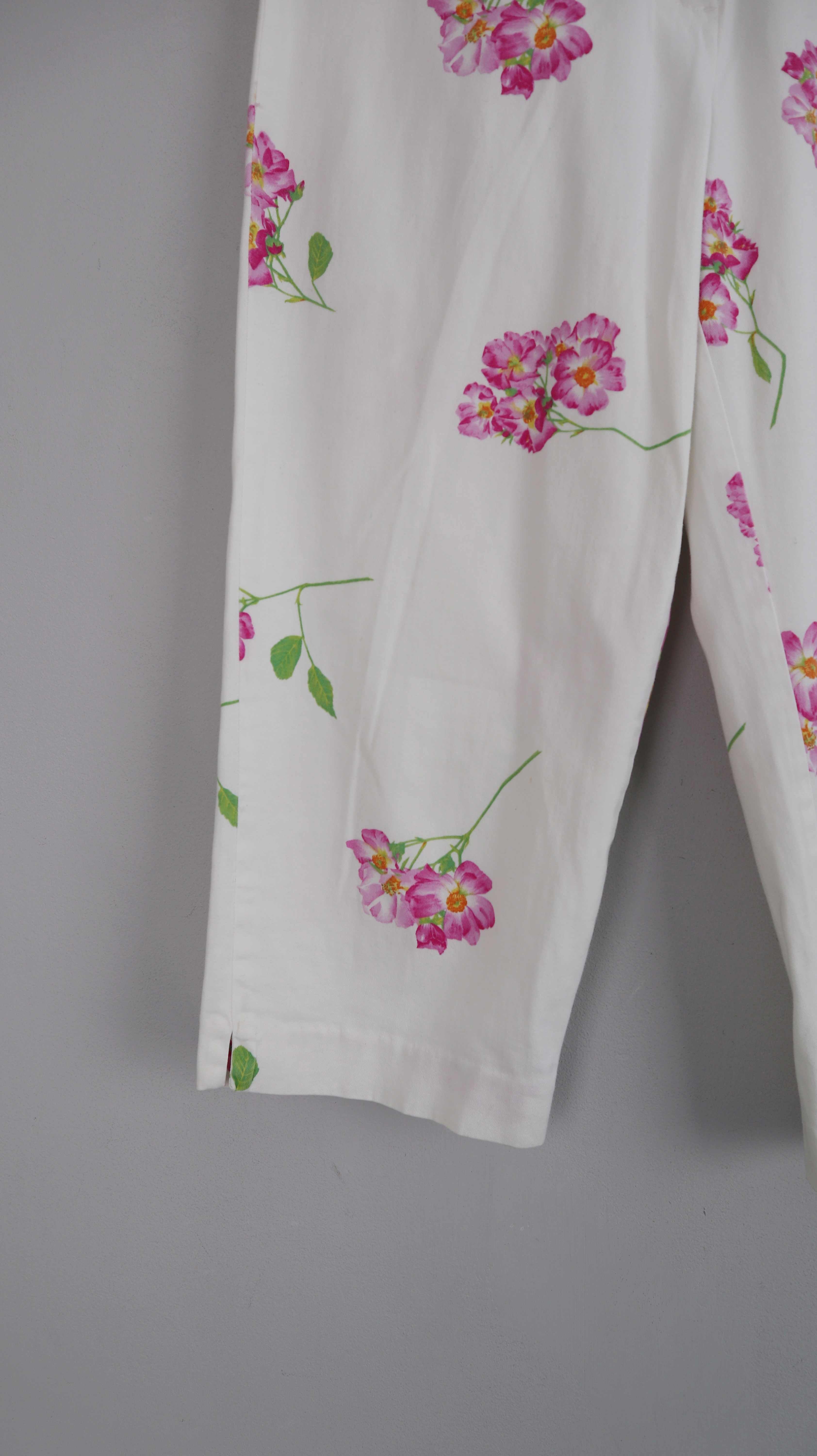 Escada Sport Hose 3/4 Bermudas 36 S weiß Sommerhose Blumen 90s