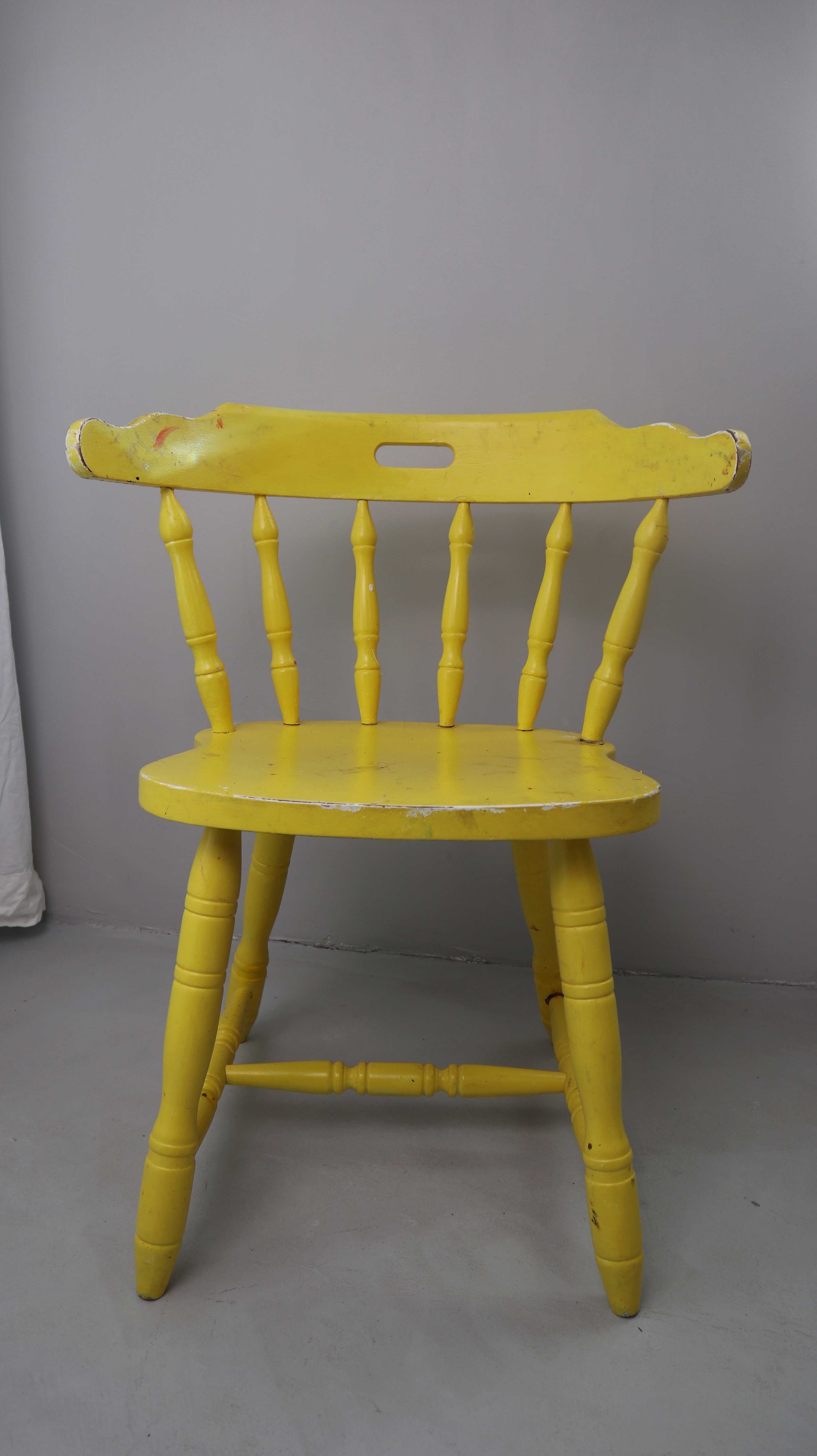 Stuhl Gelb Schwedenstuhl Rückenlehne Holzstuhl gedrechselt