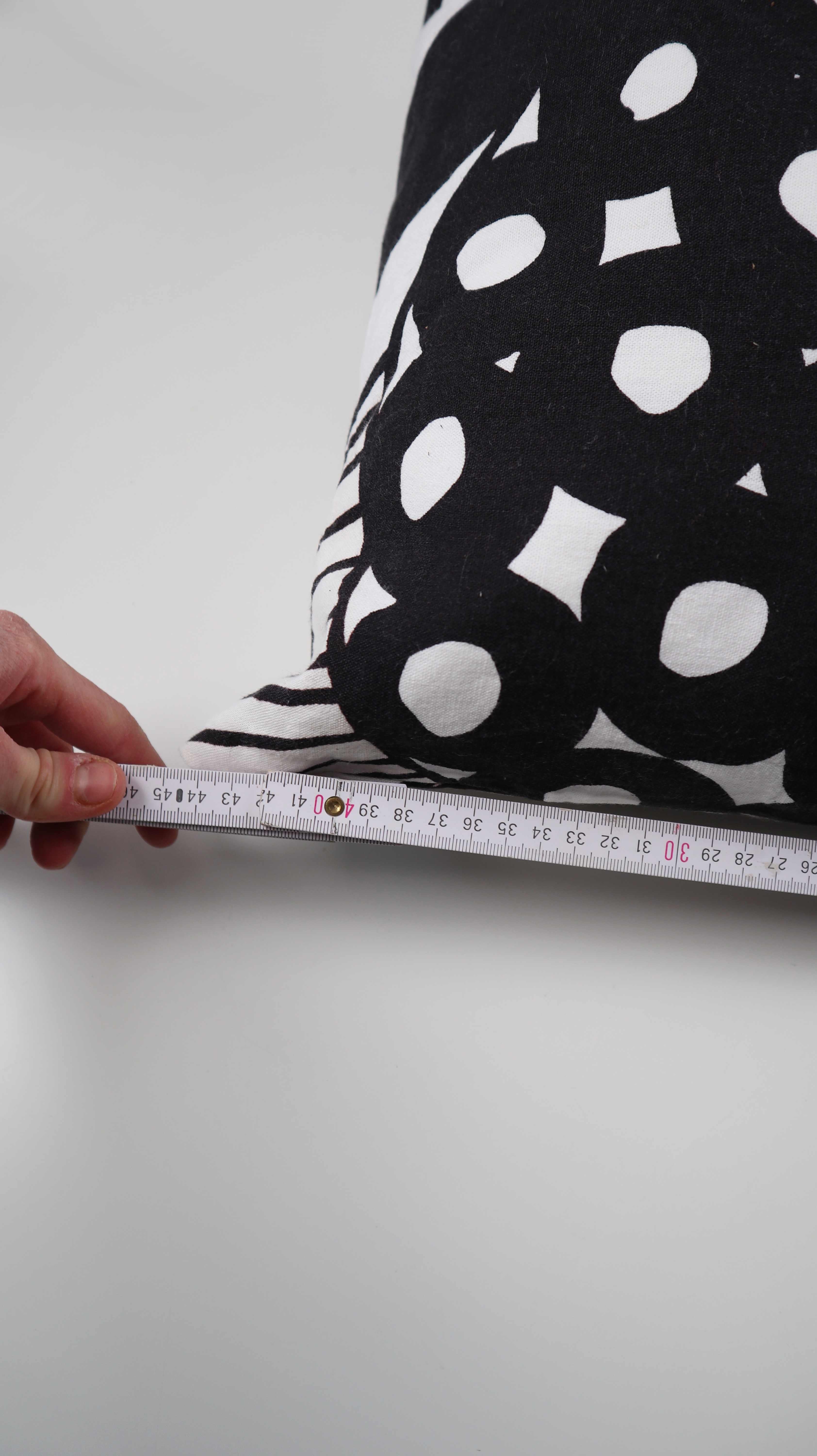 Marimekko Kissen schwarz weiß Dekorationskissen danish design