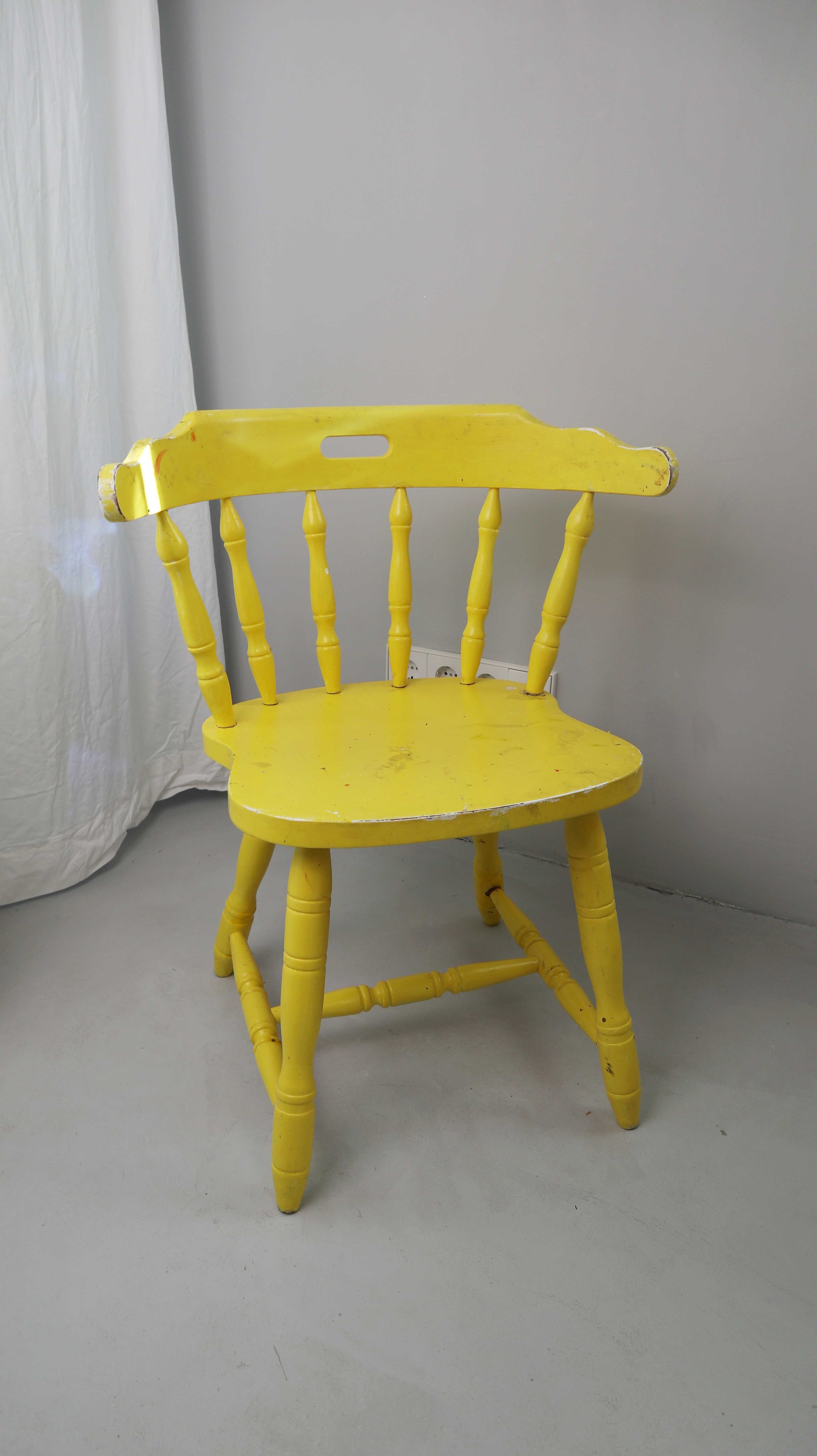 Stuhl Gelb Schwedenstuhl Rückenlehne Holzstuhl gedrechselt