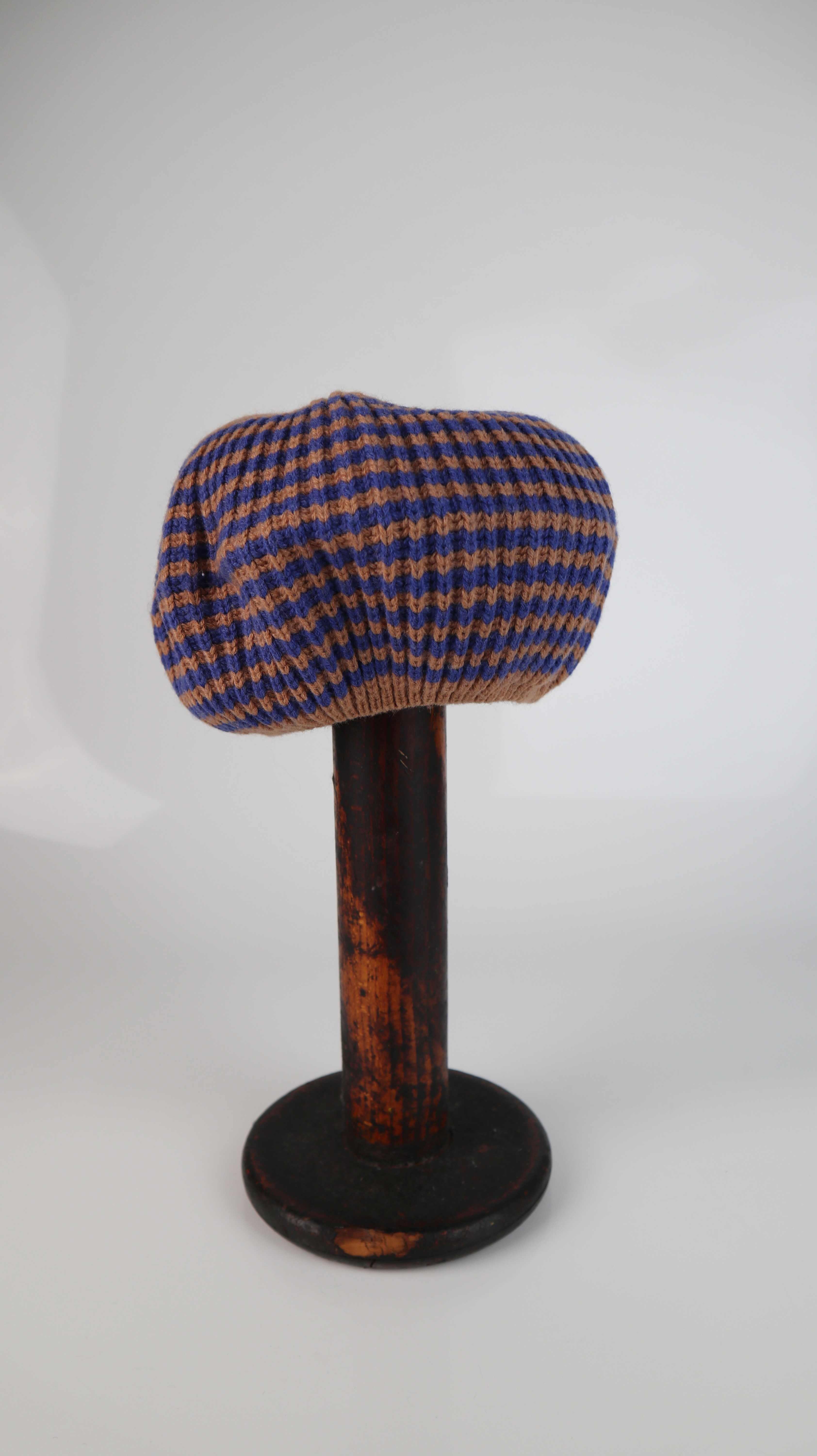 Sostrene Grene Mütze Kappe braun blau Beanie Ballonmütze