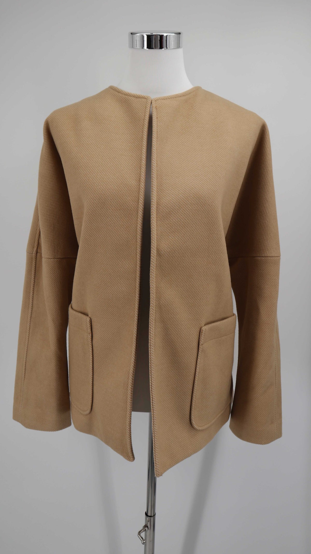 H&M Jacke braun beige 36 S Herbstjacke gebunden Trenchcoat