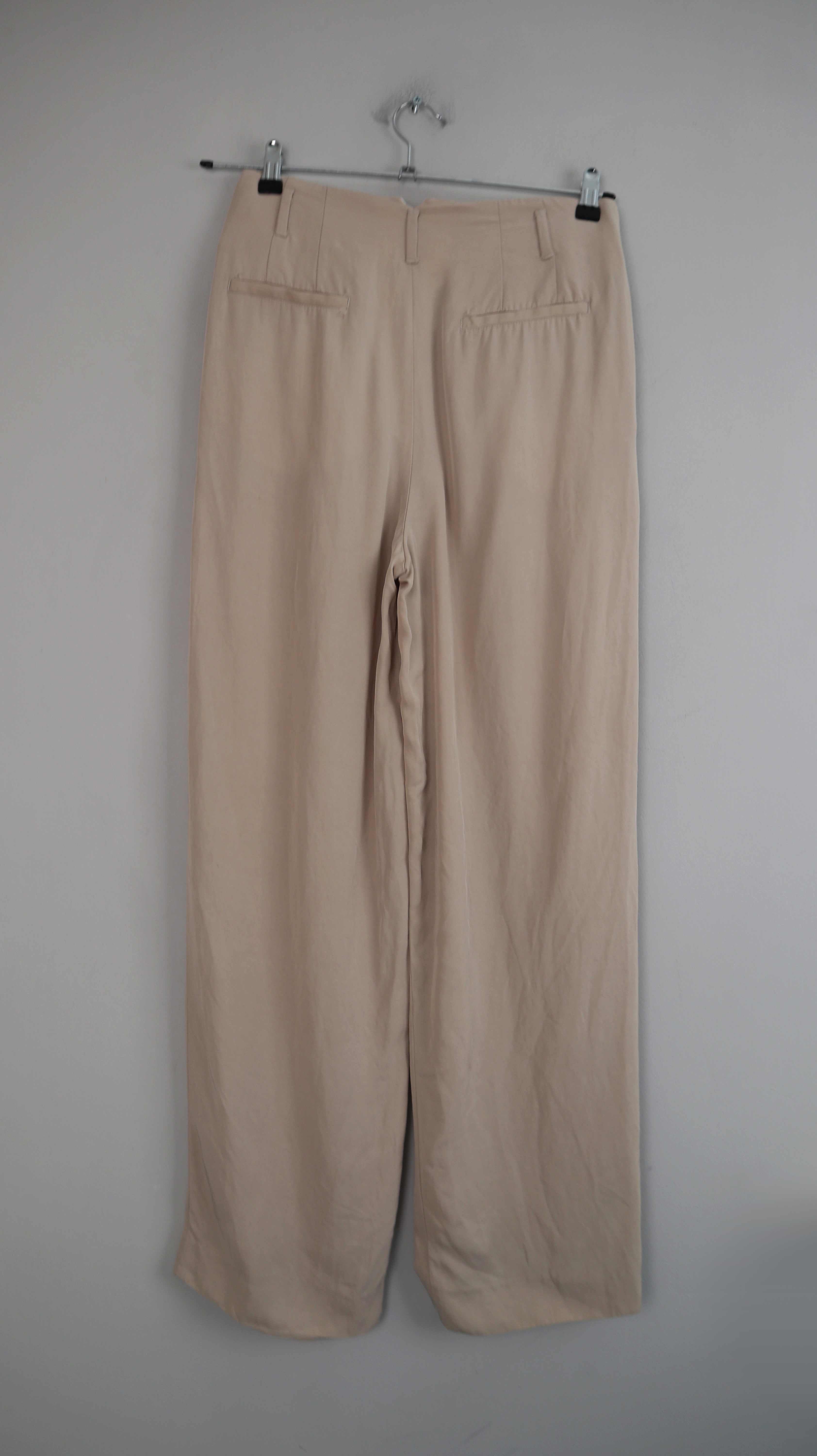 Zara Hose Creme Beige 36 S straight leg Nude