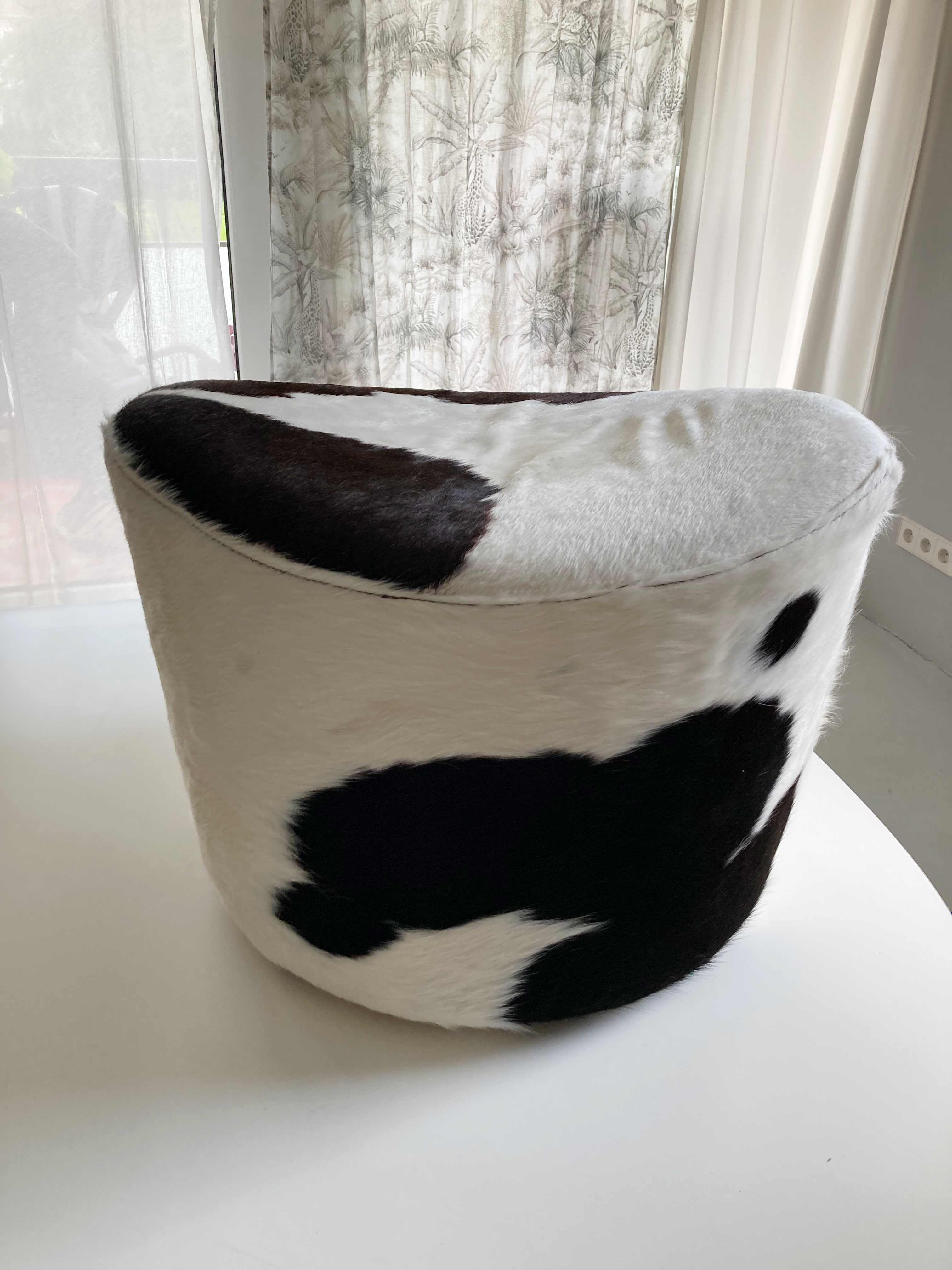 IKEA Hocker Kuhfellhocker Weiß Schwarz Fellhocker Drehhocker Designhocker Pouf Sitzpuff