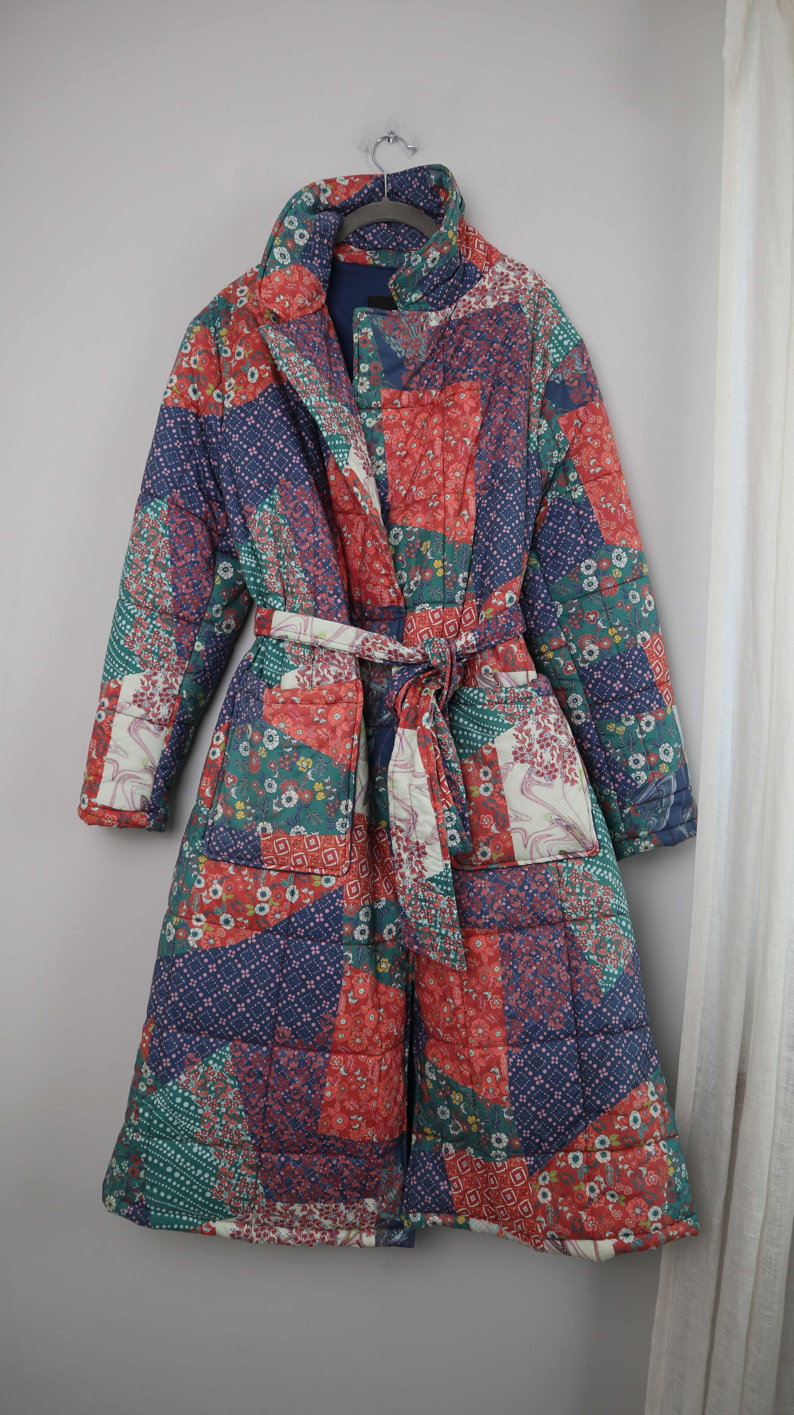 7 for all mankind Mantel Jacke Paisley 38 M Steppmantel rot blau