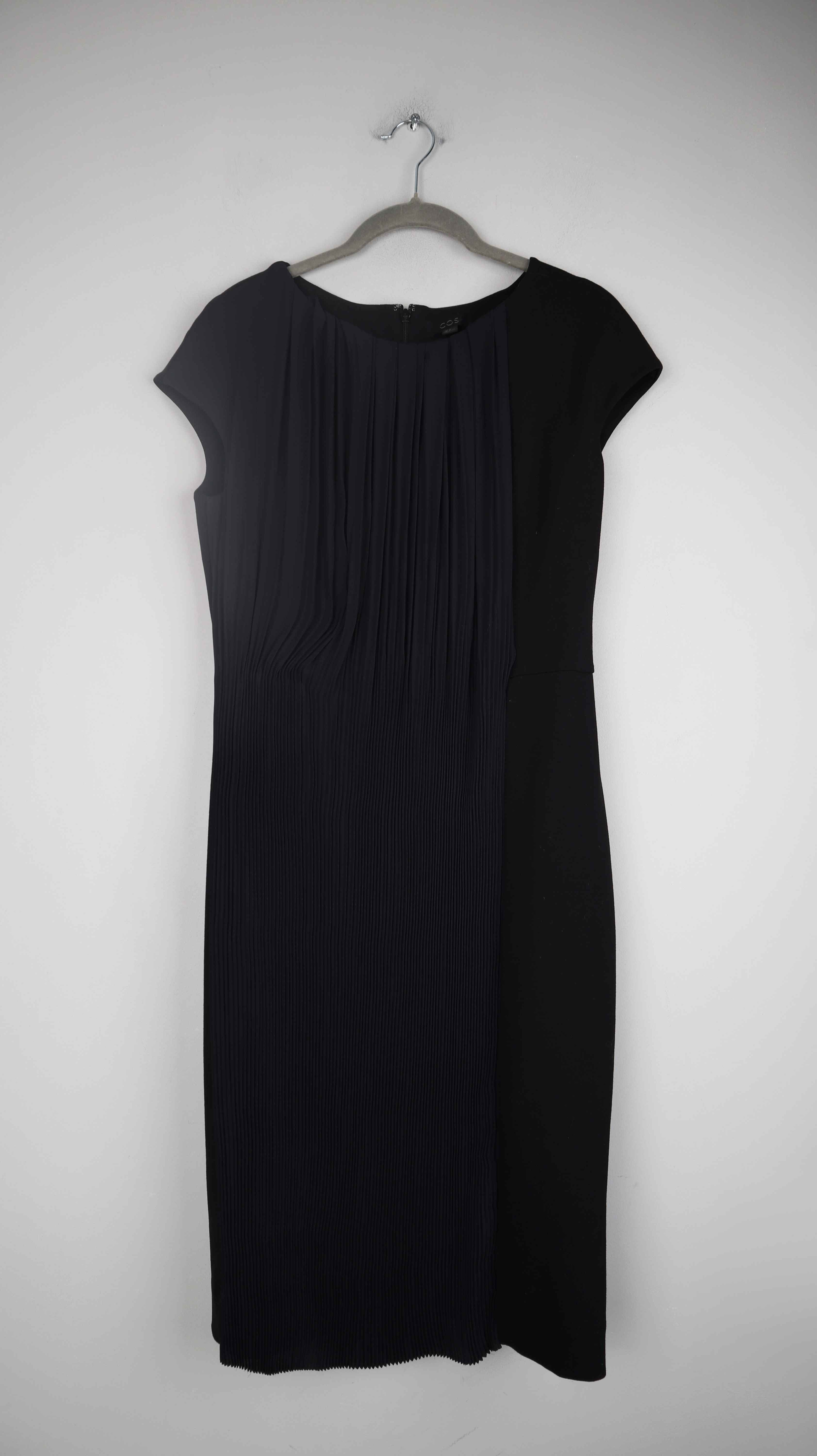 COS Kleid 36 S Etuikleid Abendkleid Seide Seidenkleid Minimalist Cocktailkleid