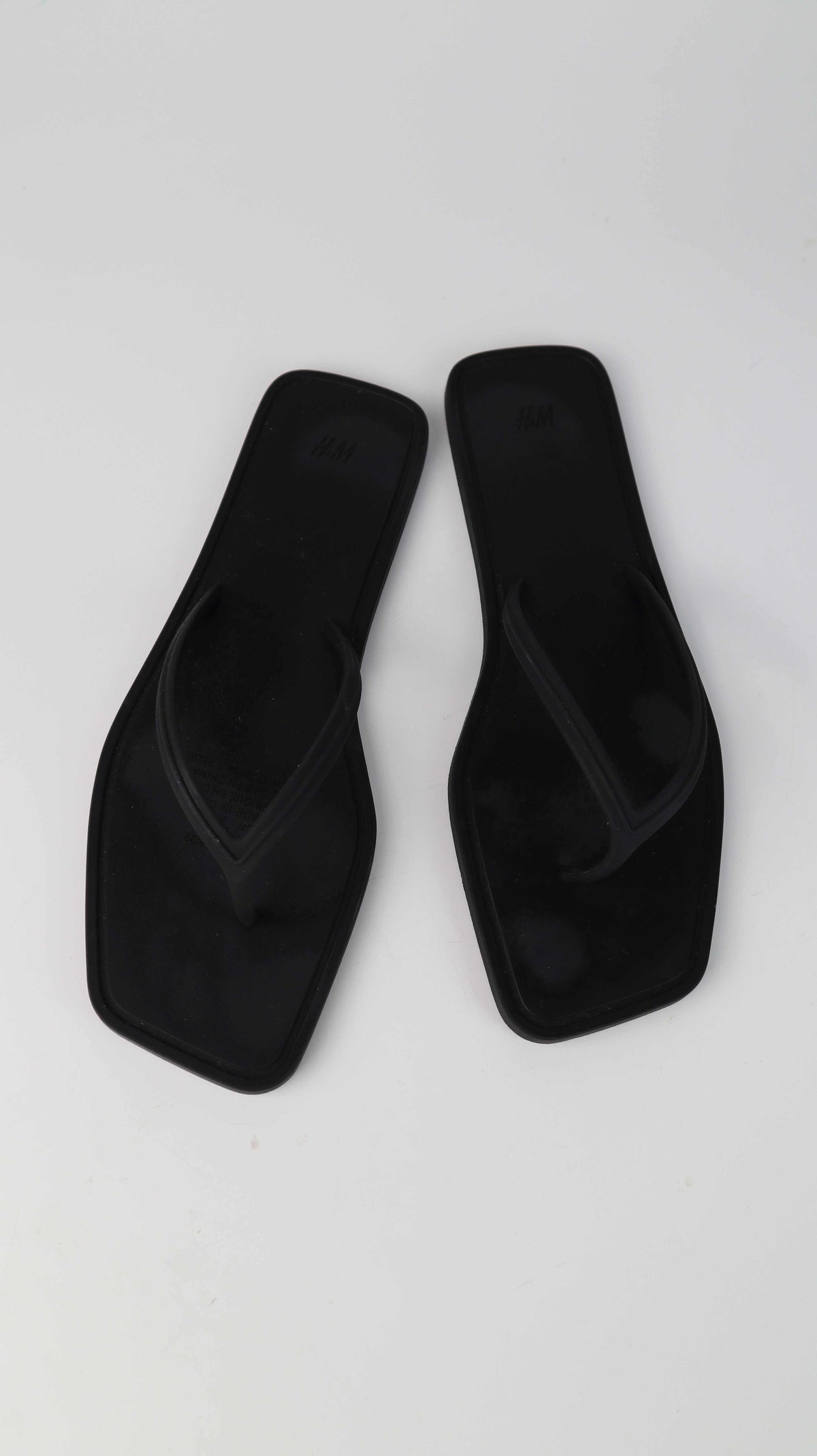 H&M Flip Flops schwarz 38 39 eckig Sandalen