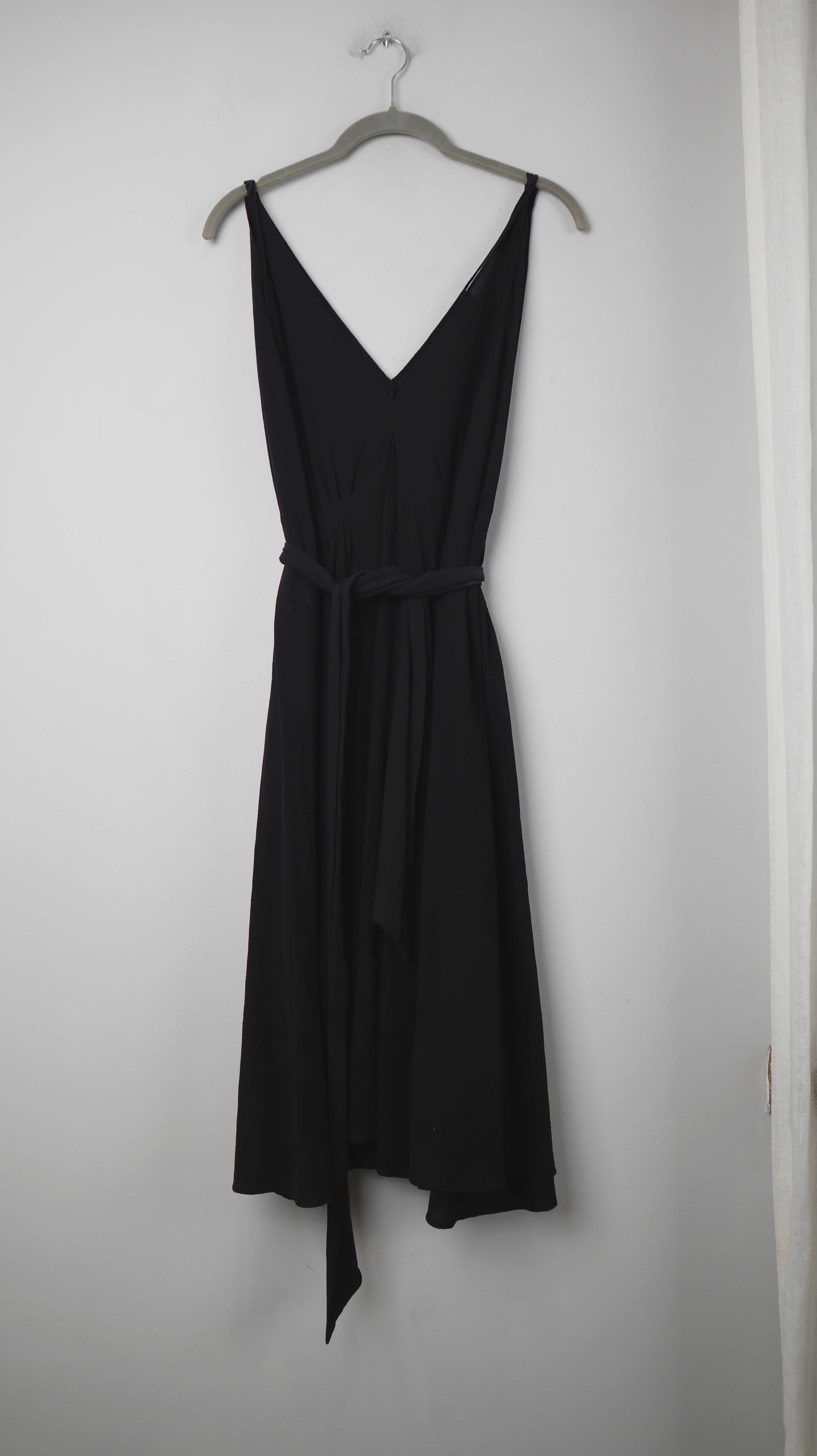 &other stories Shirt Kleid Midikleid Midi schwarz basic V-Ausschnitt 40 L