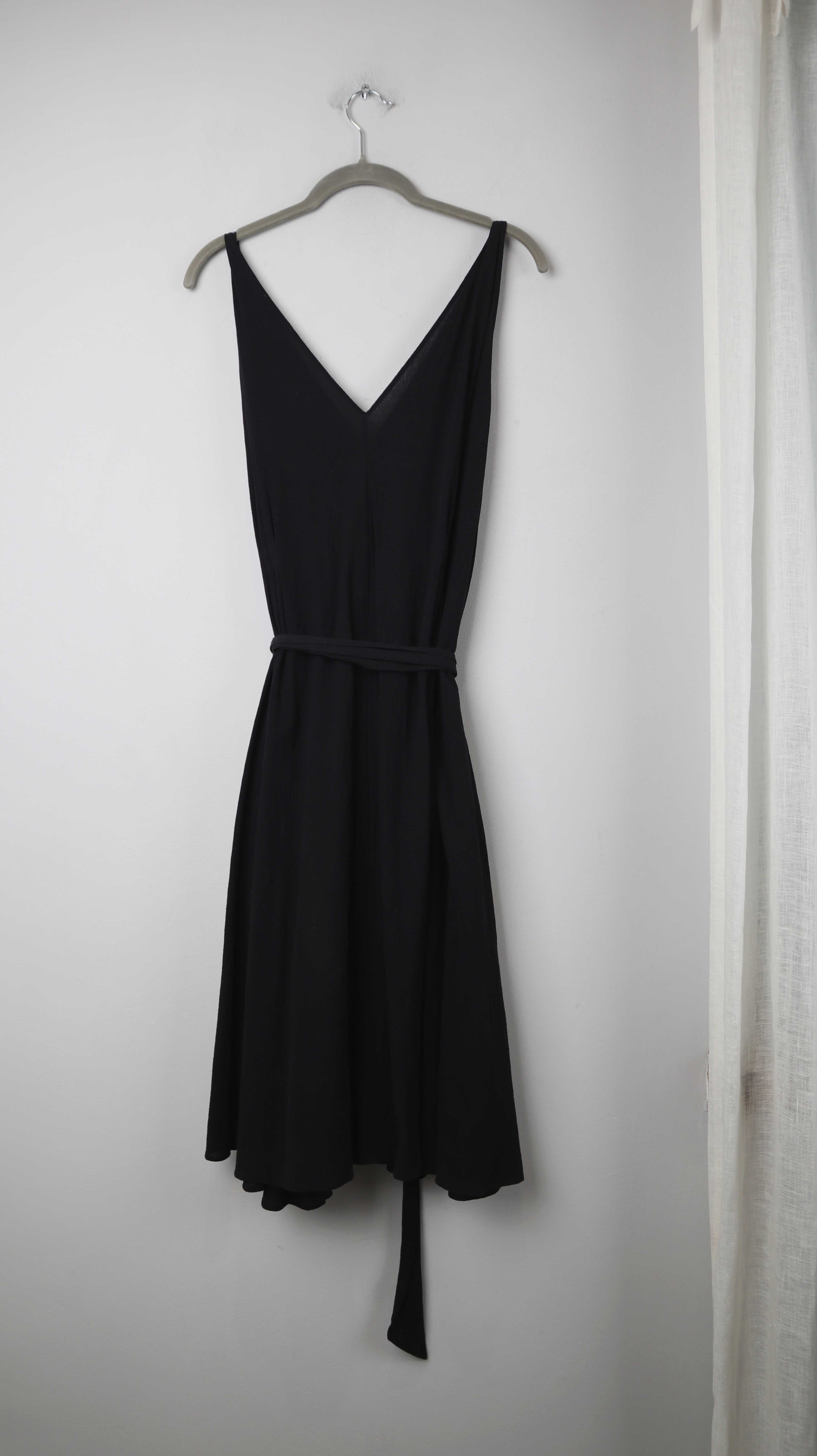 &other stories Shirt Kleid Midikleid Midi schwarz basic V-Ausschnitt 40 L