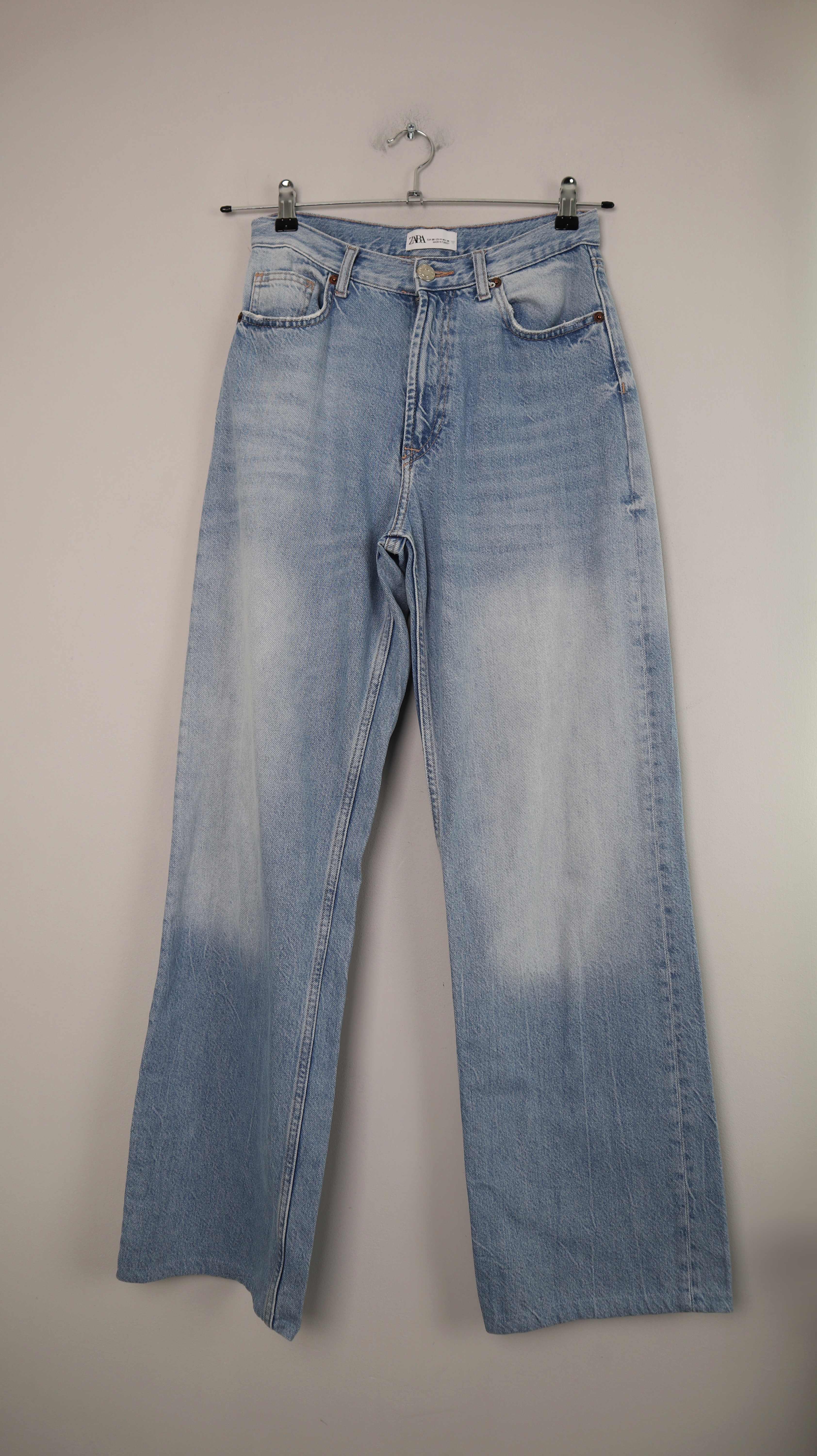 Zara Hose Jeans 36 S denim blau washed flared ausgestellt high waist
