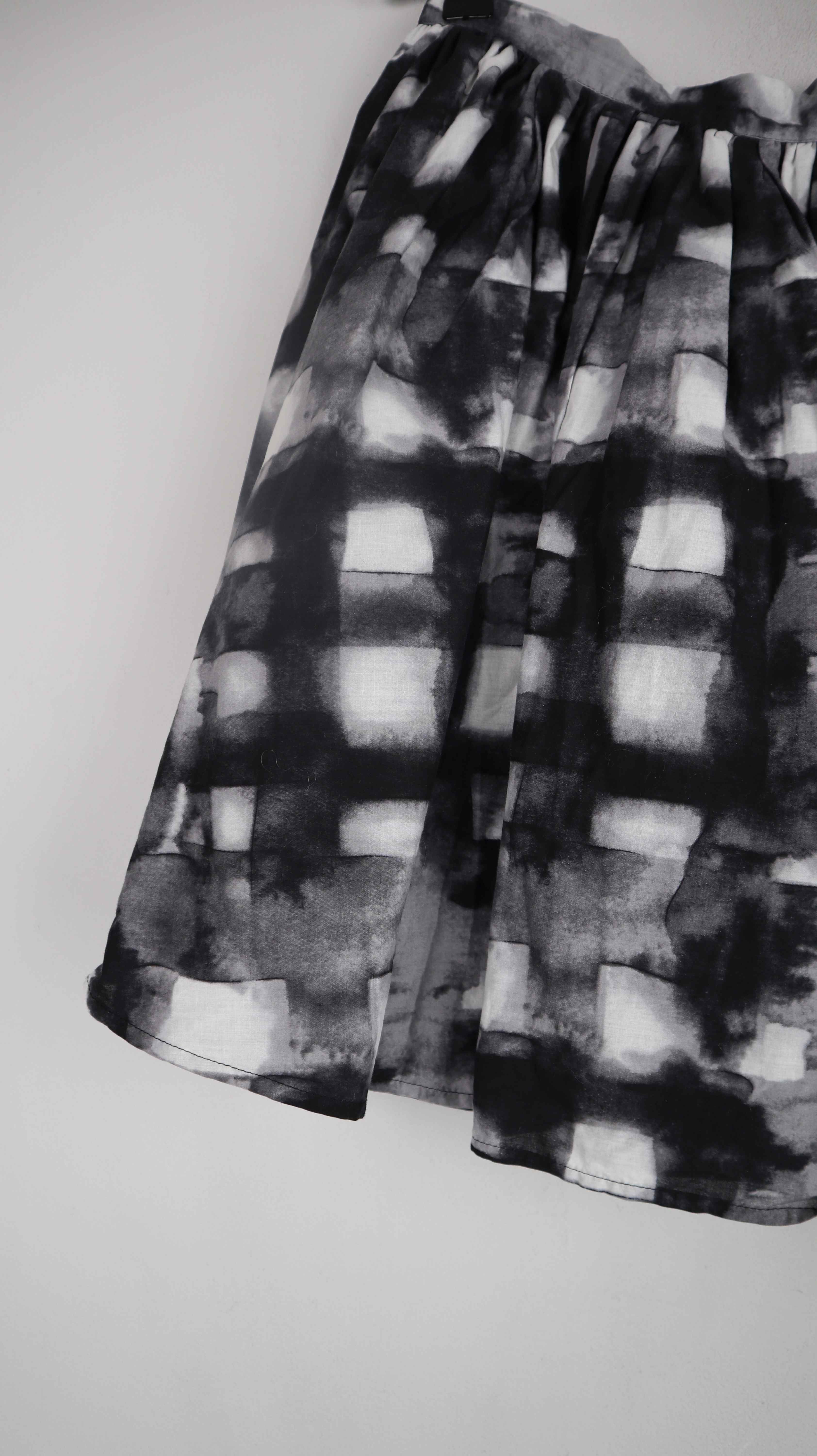 Monki Rock Tulpenrock grau 38 M Faltenrock