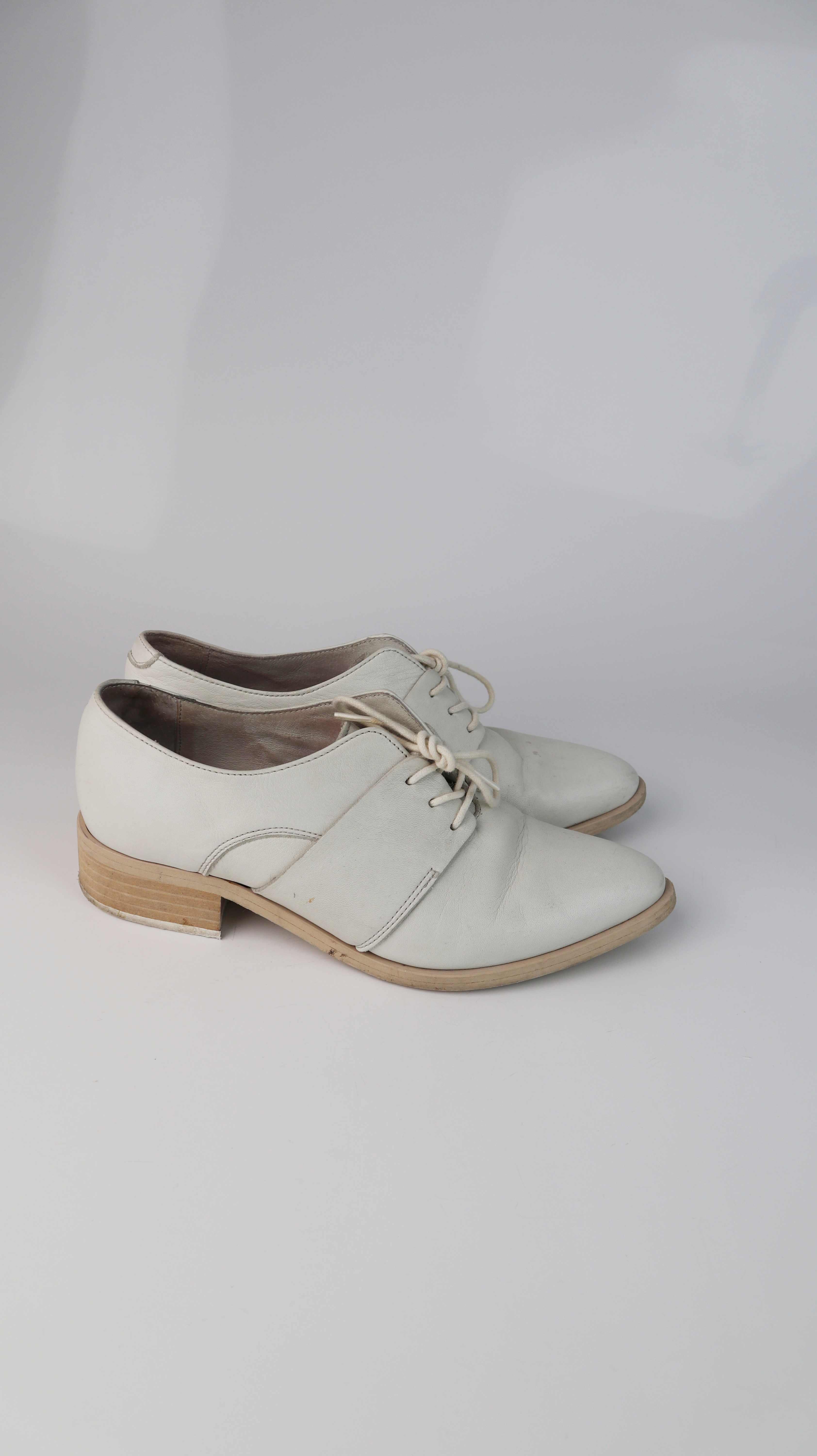 Sacha Budapester Halbschuhe weiß 39 spitz Creme Lederschuhe