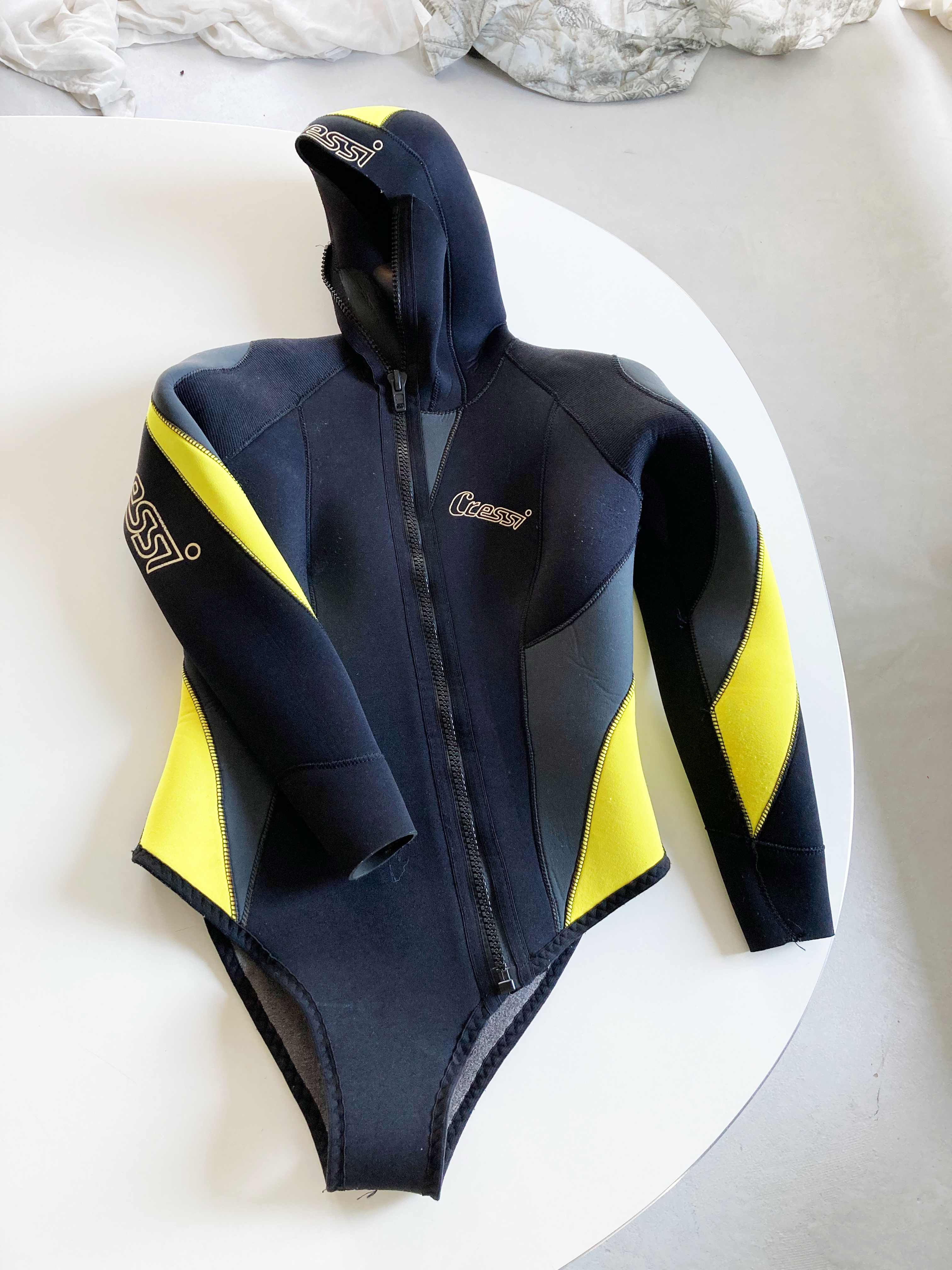 Neoprenanzug Schwarz Gelb 36 S Tauchanzug Schwimmanzug Kapuze