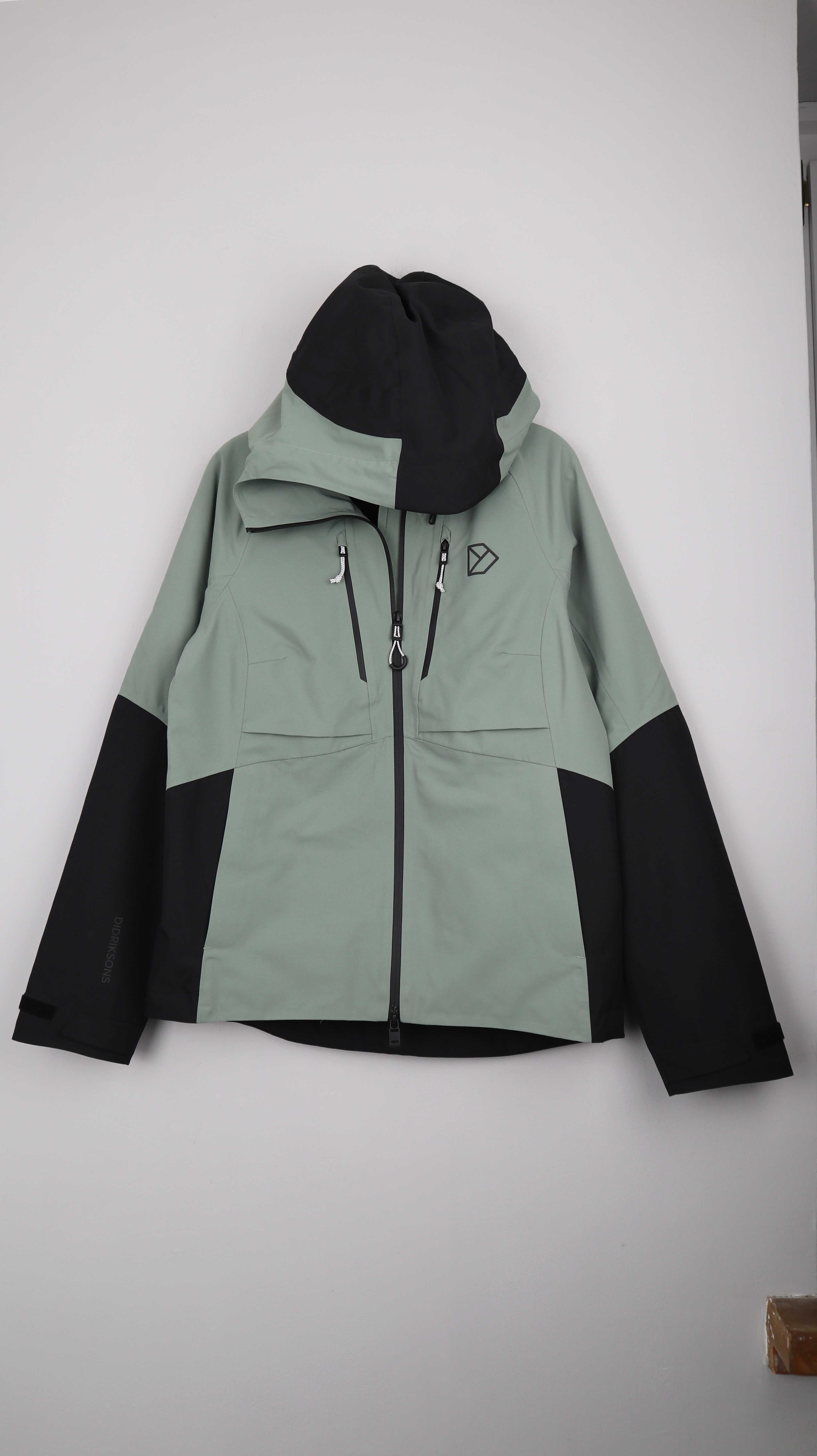 Didriksons Jacke 38 M Grün schwarz Regenjacke Thermojacke Wasserfest