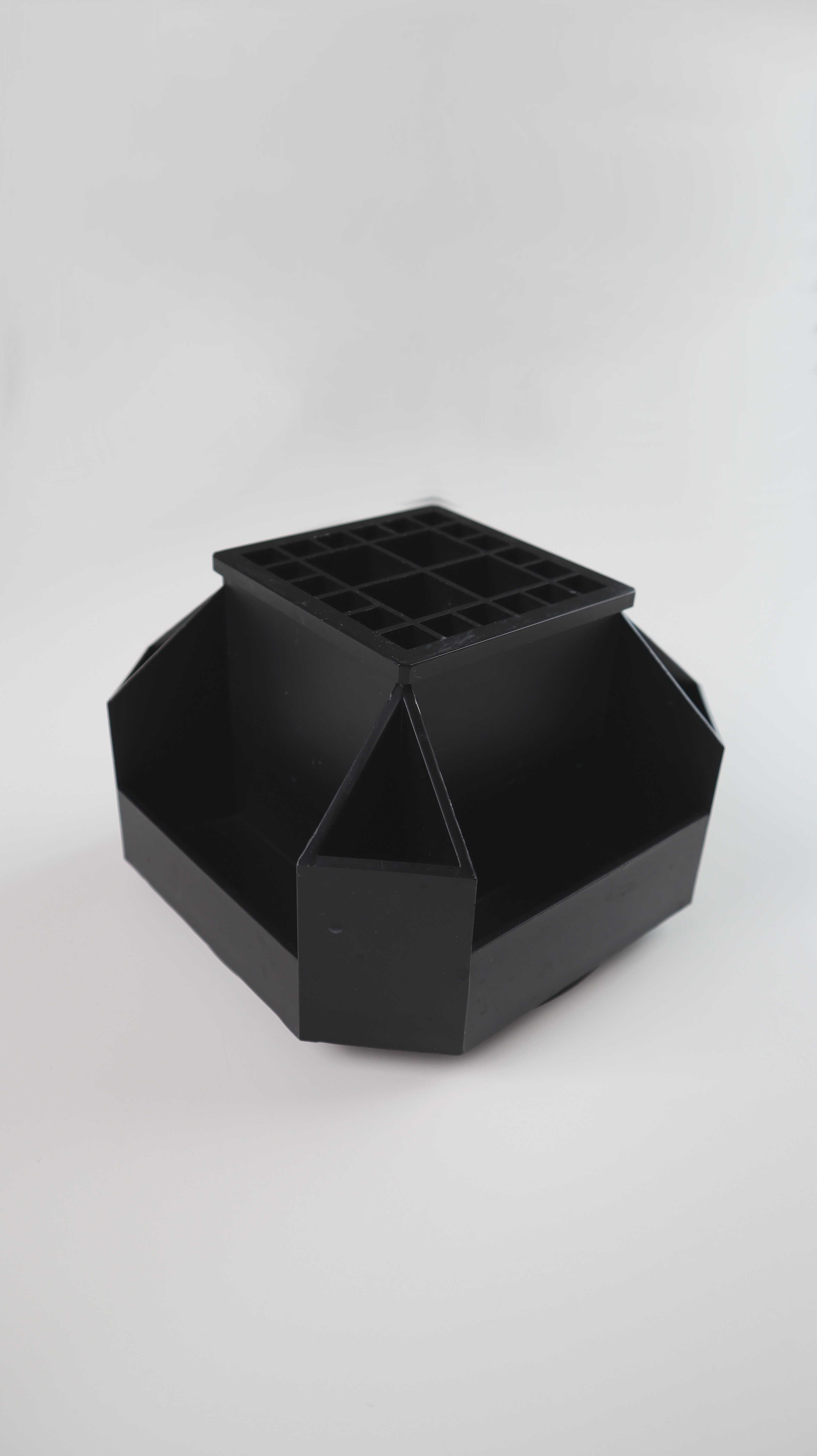Designed by Rossan Stiftehalter Stiftebox schwarz 1991 drehbar Büroorganizer