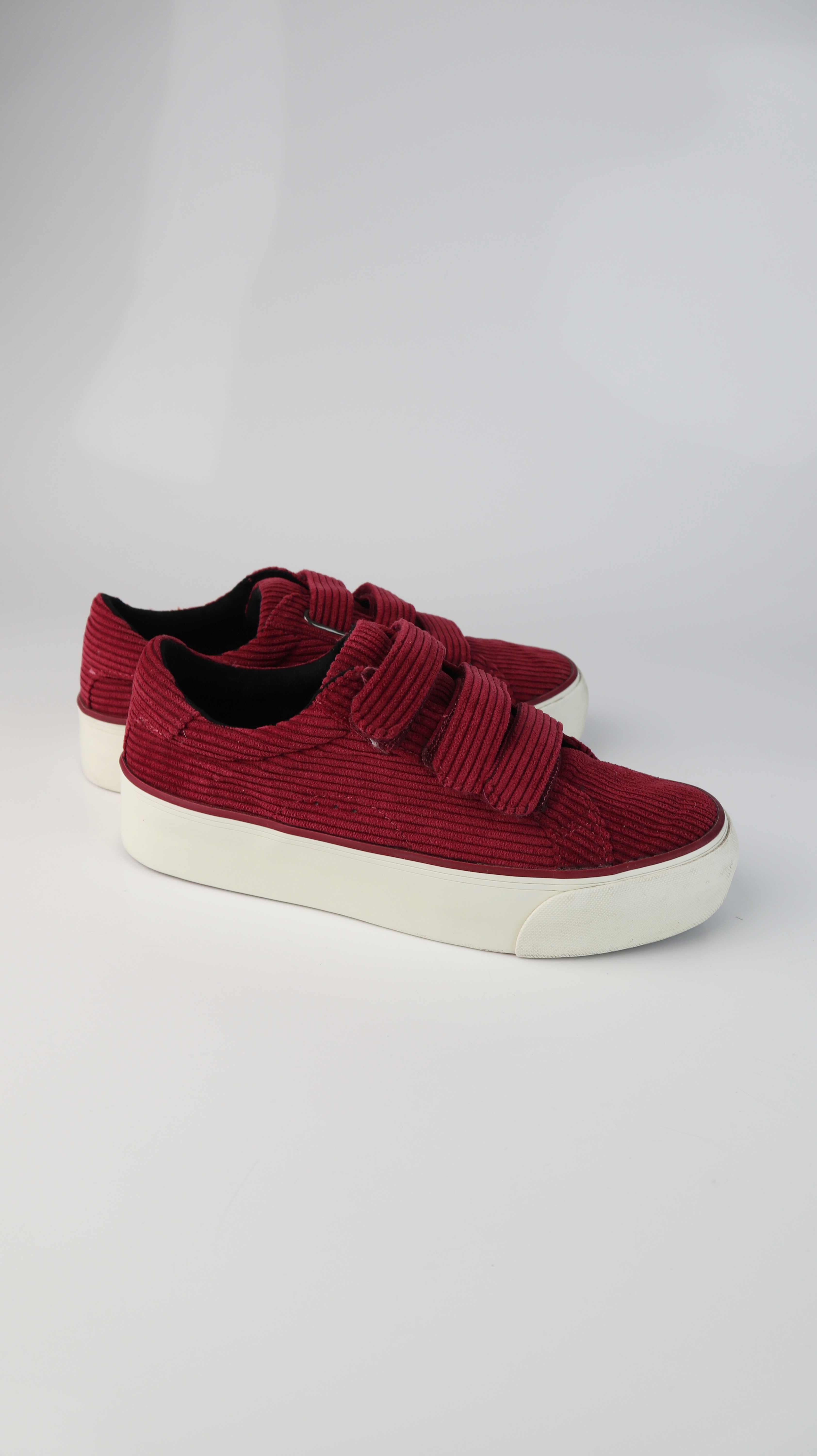 Bershka Sneaker rot Cord 38 Cordsneaker Plateau