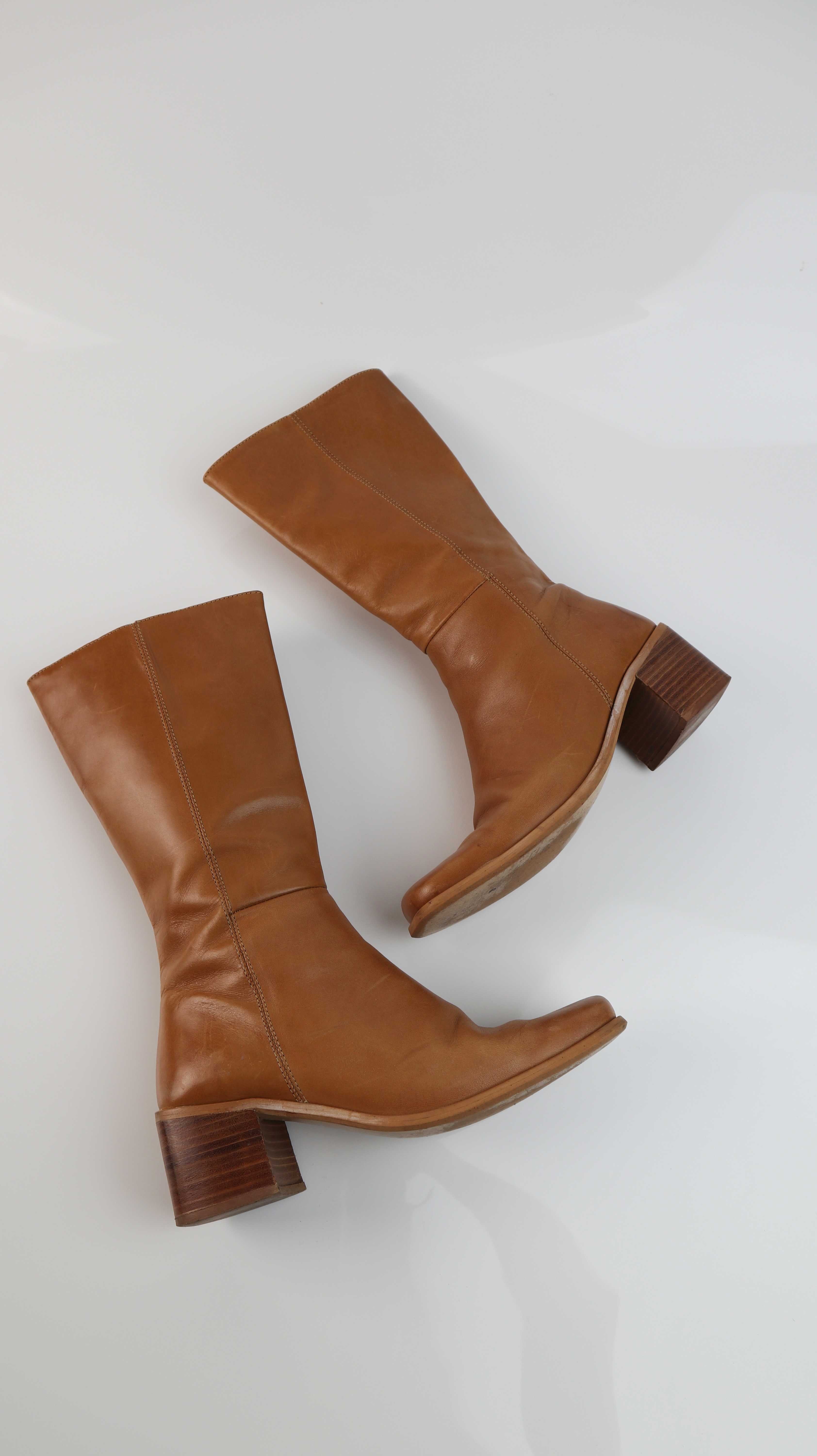 True Vintage Stiefel Braun 38 eckig 90s Lederstiefel lang Y2K