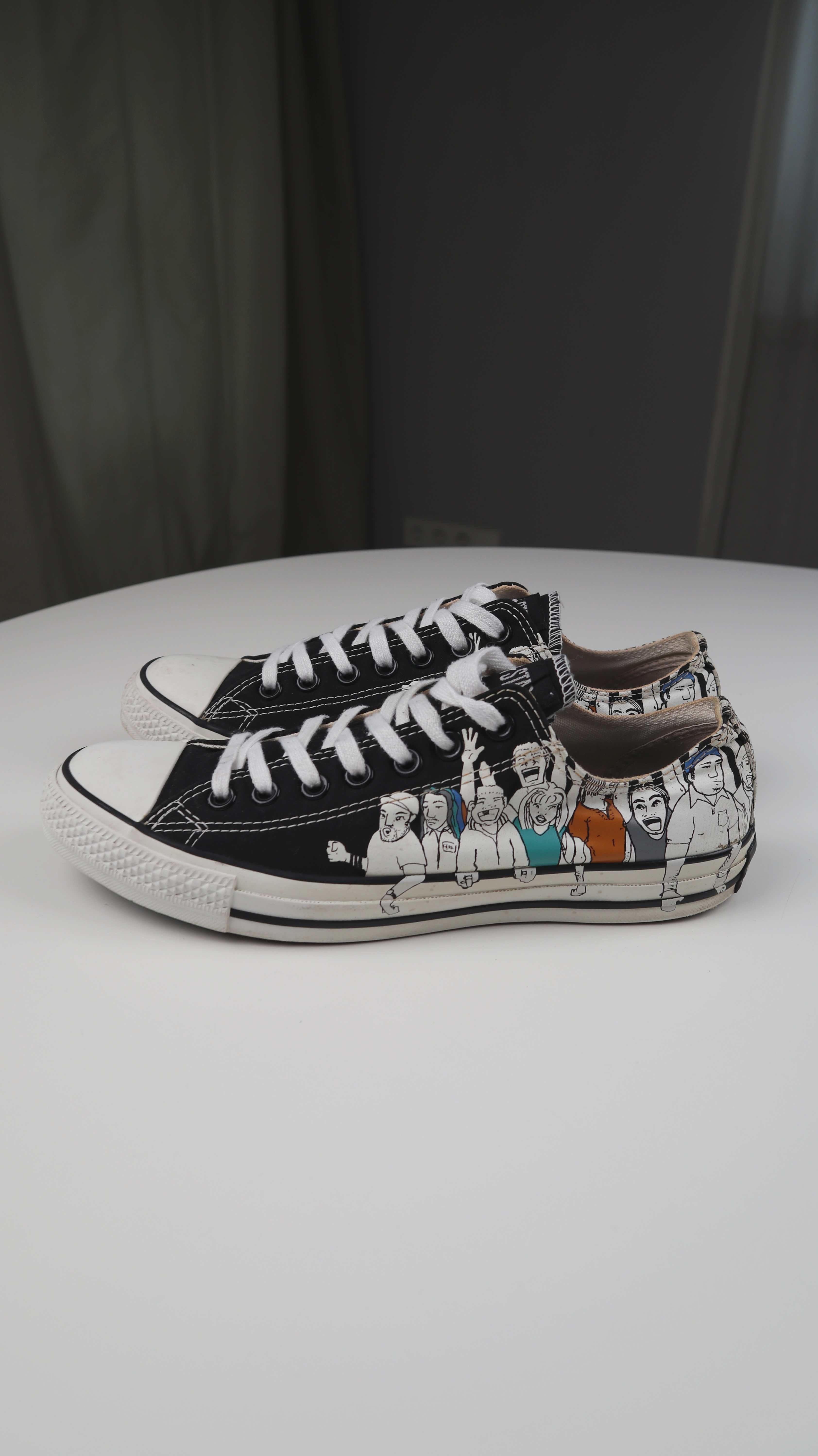 Converse Chuck Taylor All Star Low 42,5 Japan Sonderedition schwarz Design