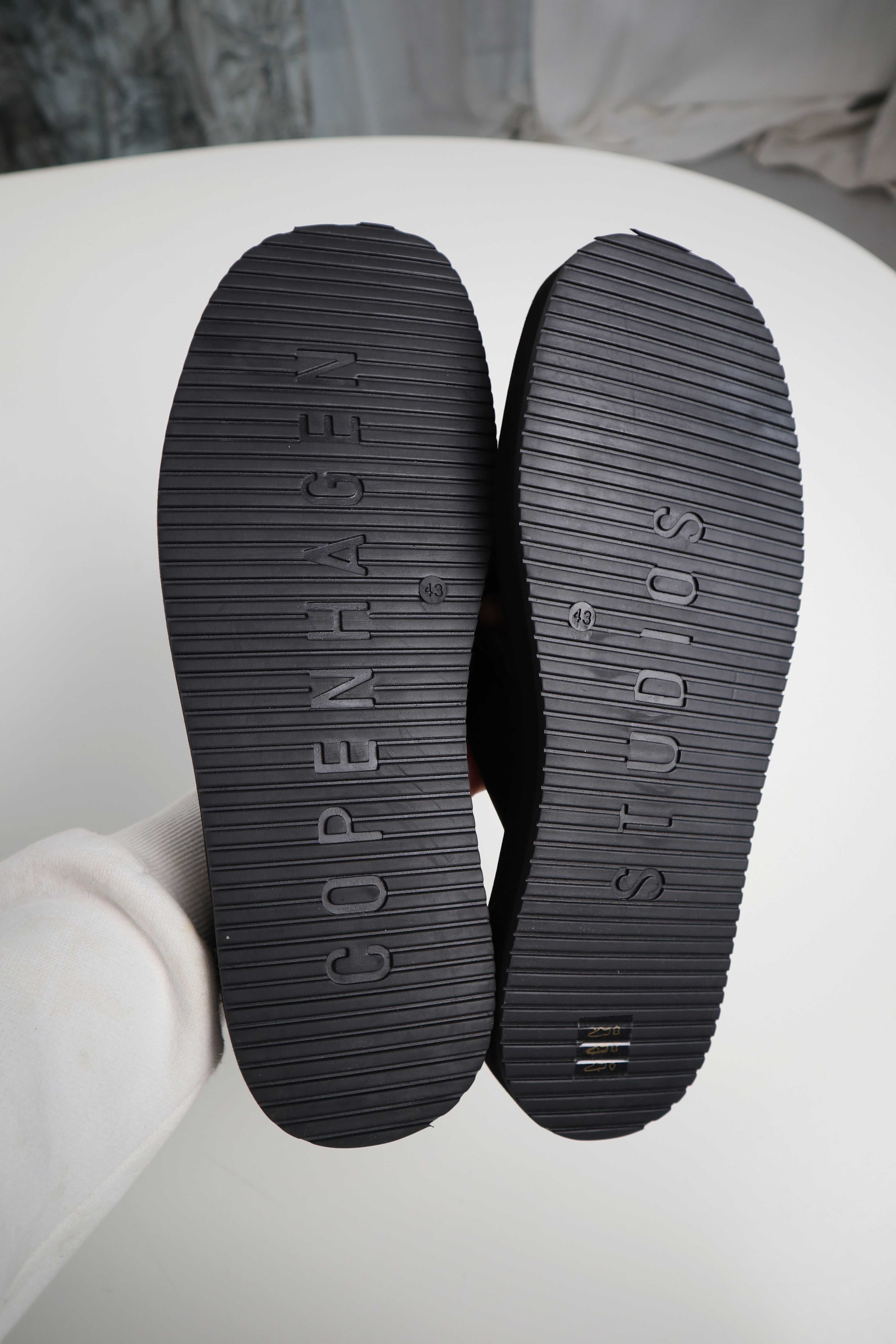 Copenhagen Studios Slipper Sandalen Schwarz Leder 43 Neu