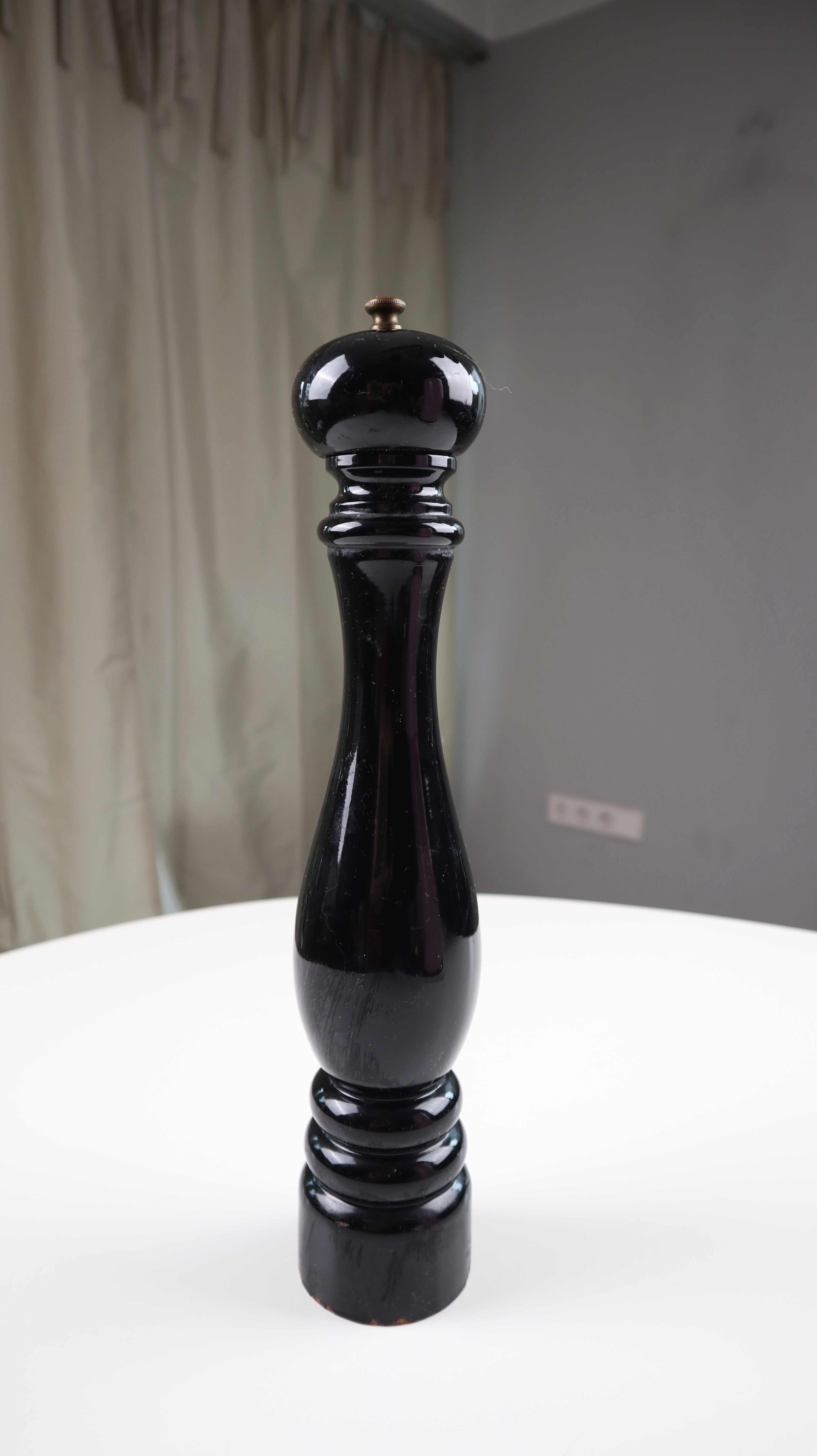 Peugeot Pfeffermühle Mühle Gewürzmühle groß schwarz 40 cm