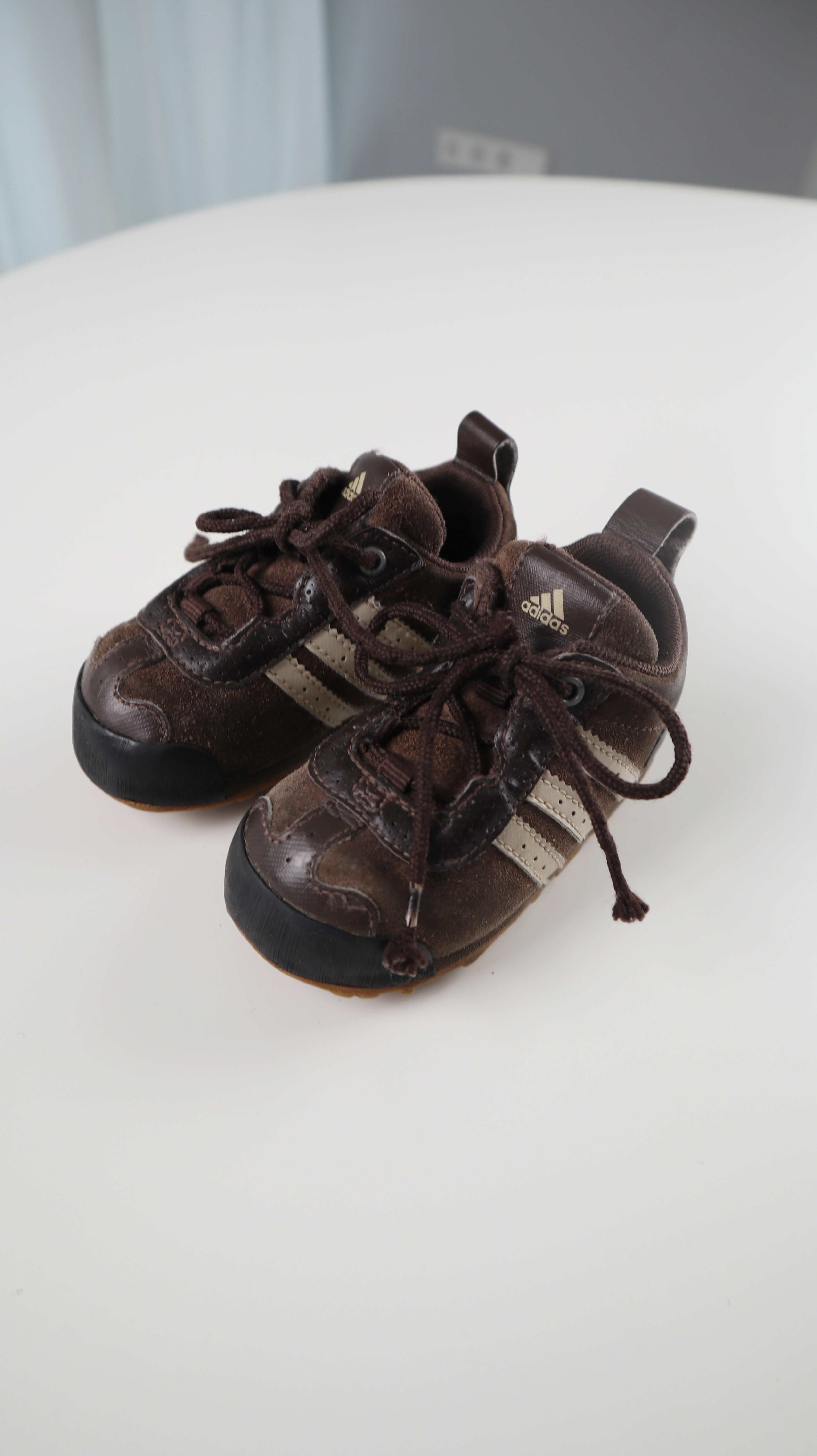 Adidas Kinderschuhe 5,5 Daroga Babyschuhe Braun Sneaker Turnschuhe