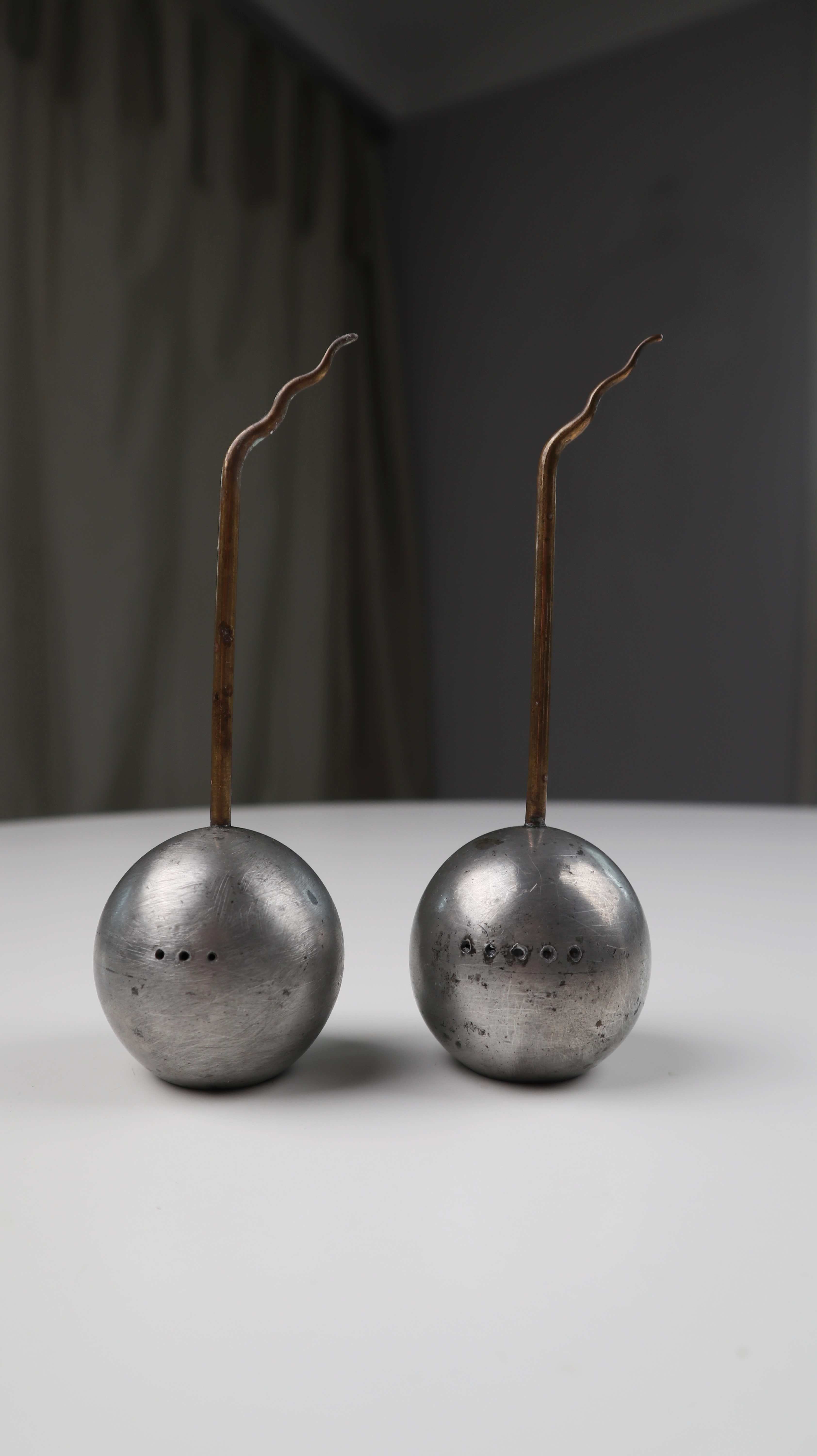 Rolf Nestler Salz und Pfefferstreuer Design Salzstreuer Kugel Chrom Tischgewürze