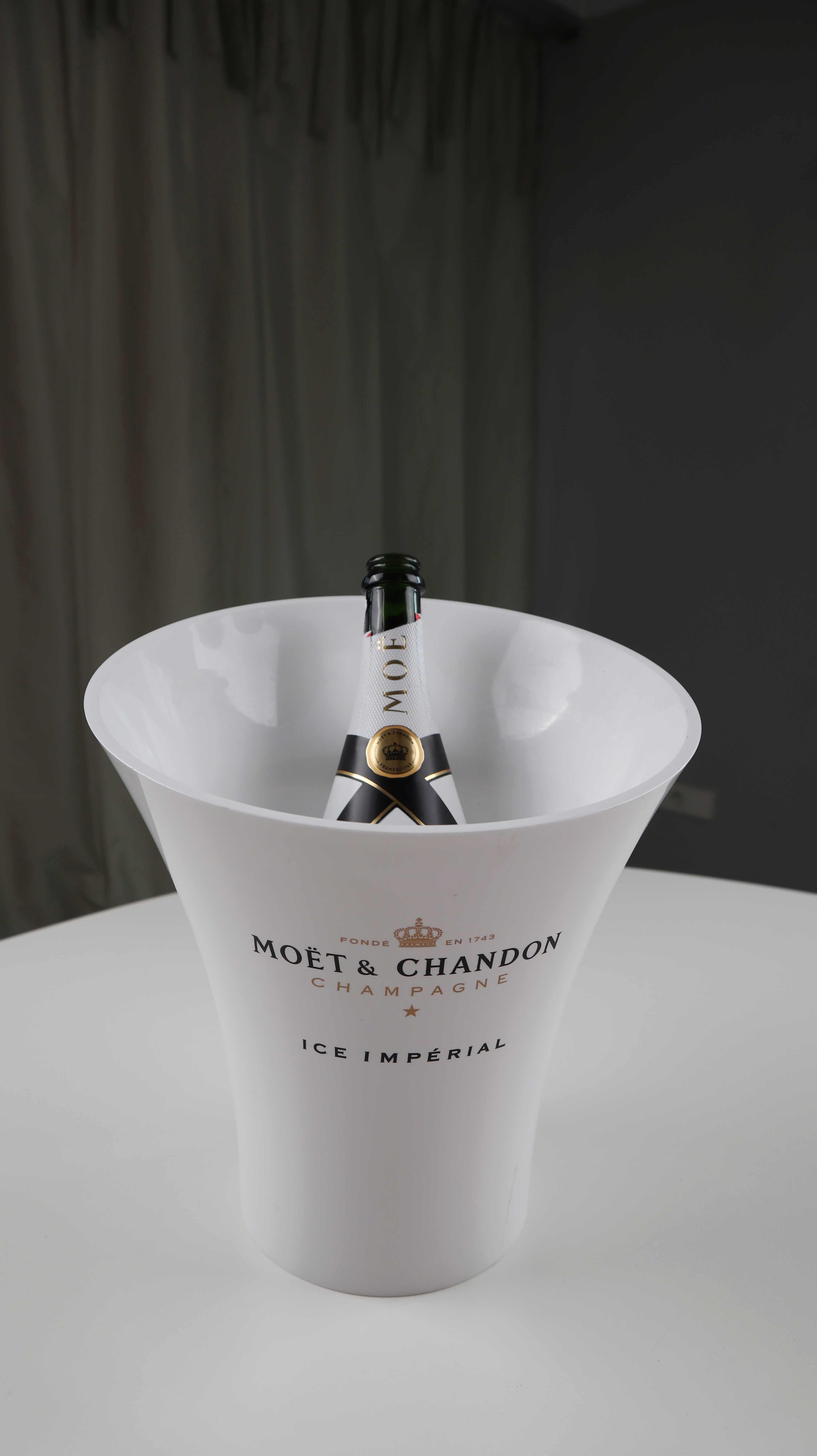 Moet Champagnerkübel Champagnerkühler Weiß Flaschenkühler Ice